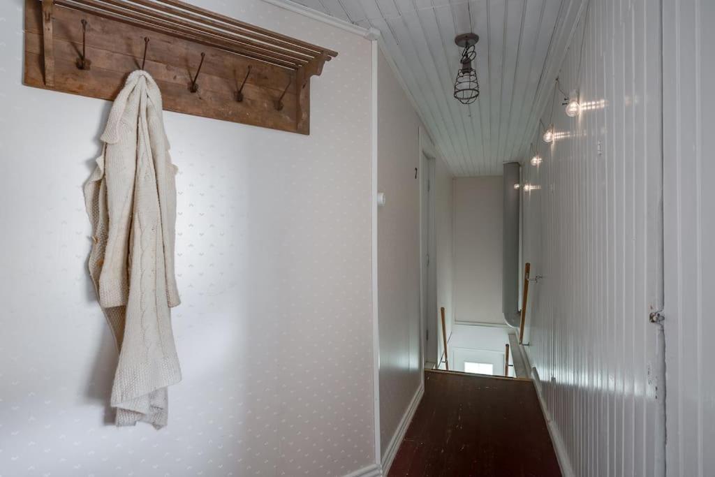 Lovely SELF-SERVICE studio in wooden house, private bath&parking