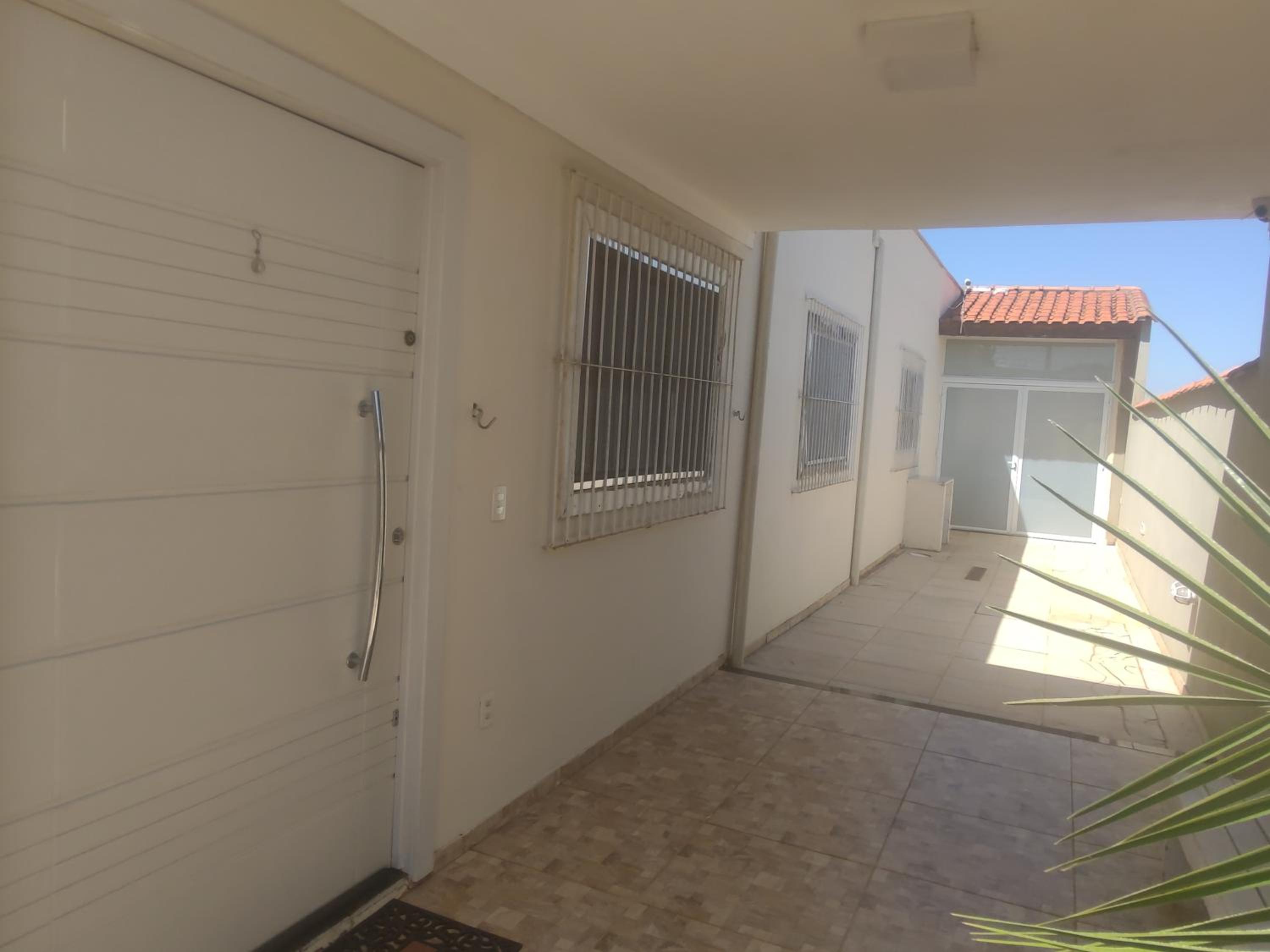 Casa de Brotas com Piscina