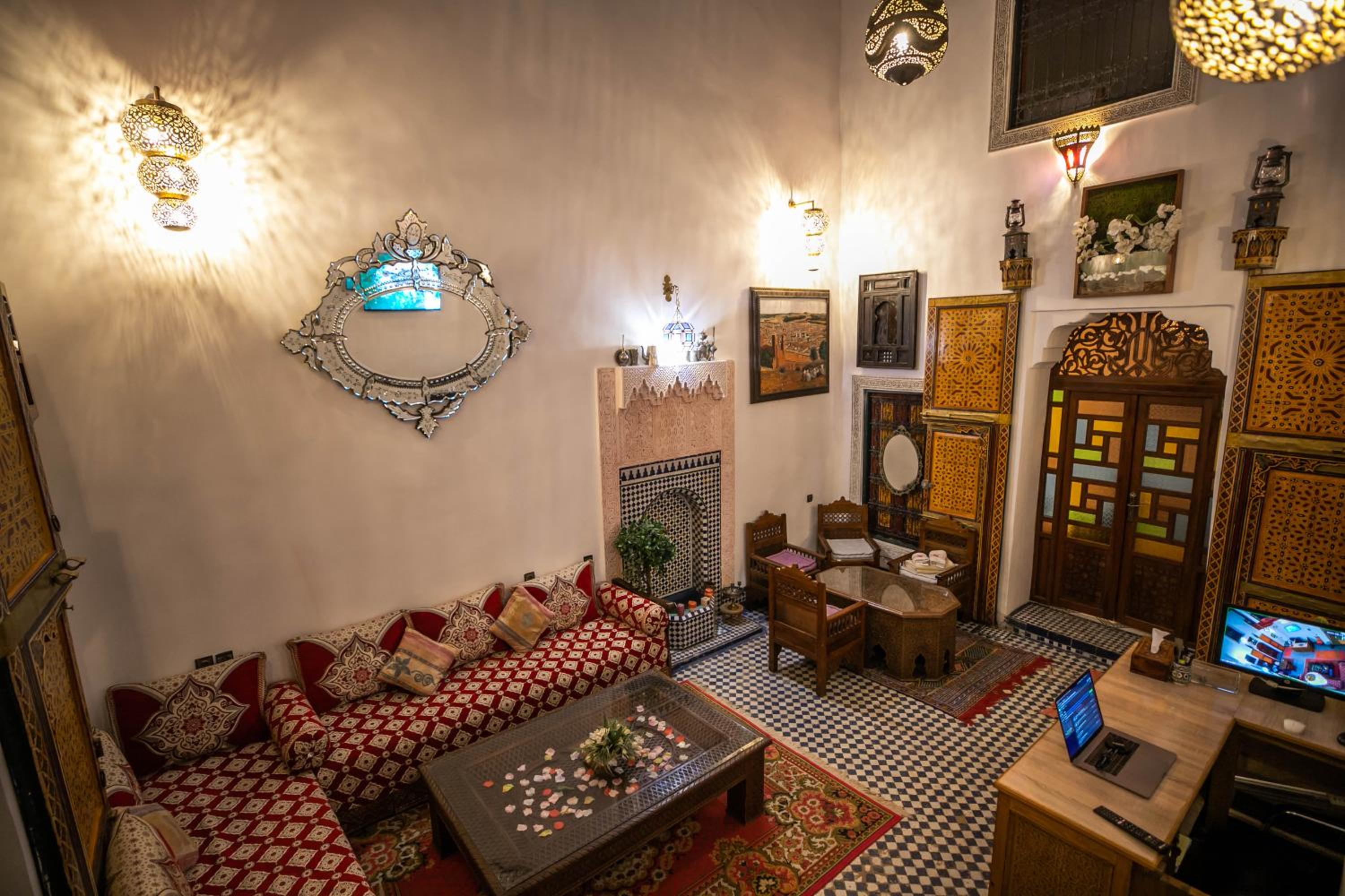 lounge