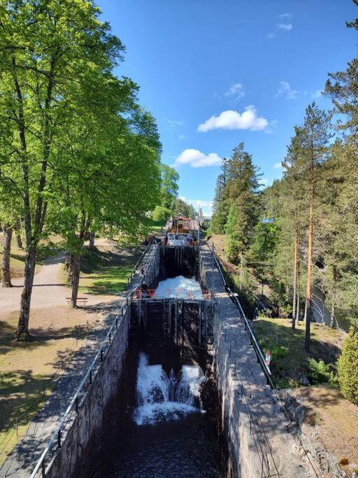 Hus i Telemarkskanalens hjerte
