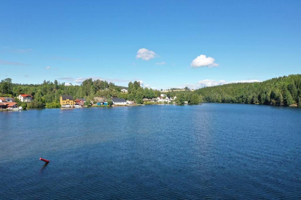 Hus i Telemarkskanalens hjerte