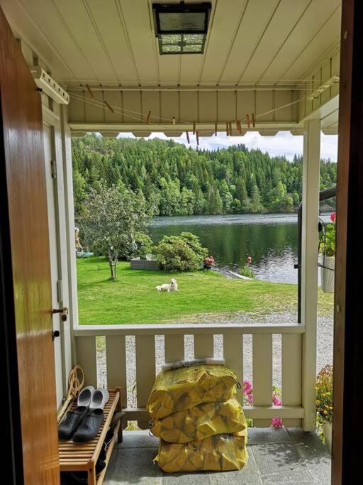 Hus i Telemarkskanalens hjerte