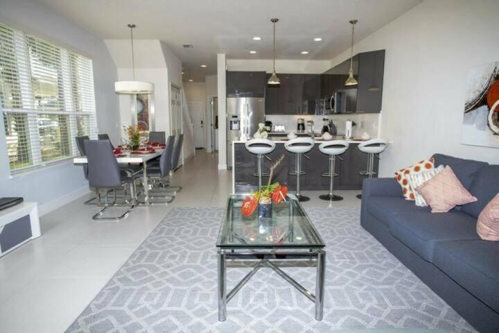 Serenity Resort 3 Bedroom Vacation Home 17419