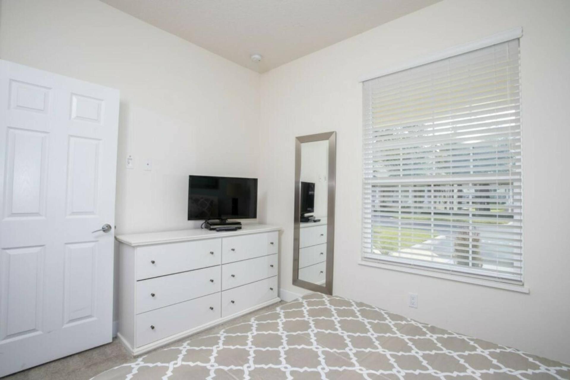 Serenity Resort 3 Bedroom Vacation Home 17419