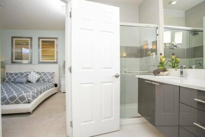 Serenity Resort 3 Bedroom Vacation Home 17419