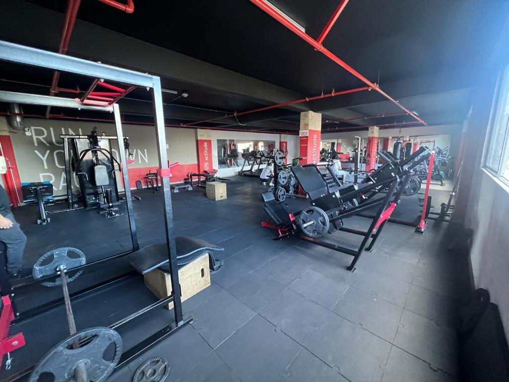Hermoso Apto con Vista al Ciudad y Parqueadero Gratis