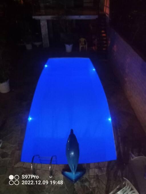 casa Vista Linda alugo com pisc.