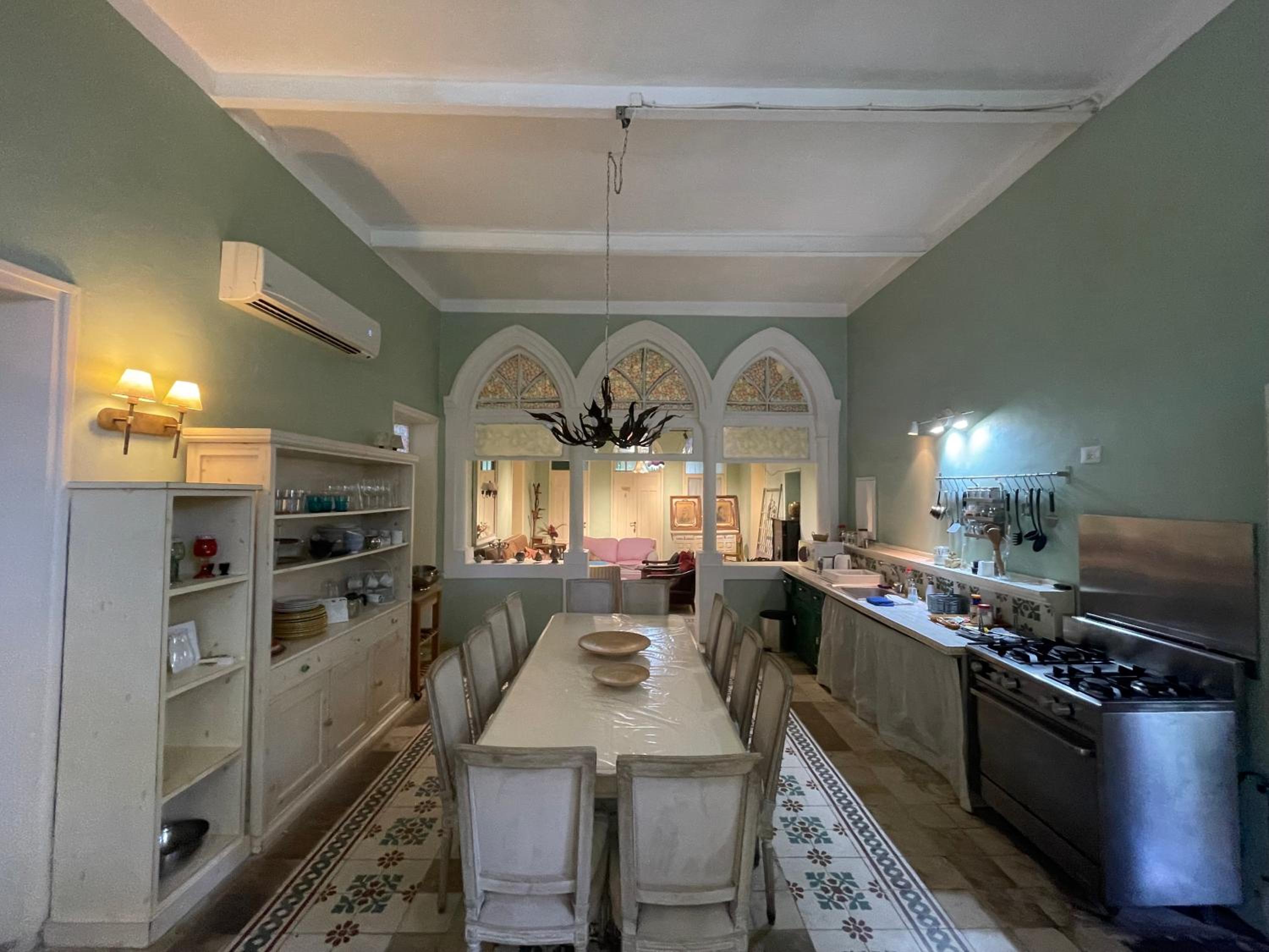 Autentic villa at the sea coast