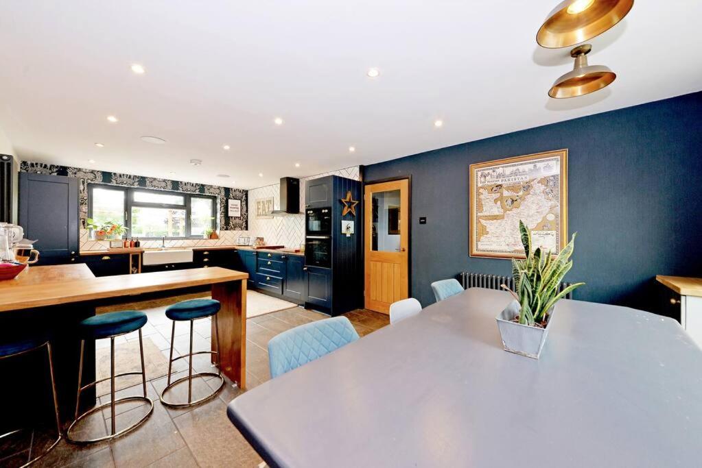 Stunning, high end country house