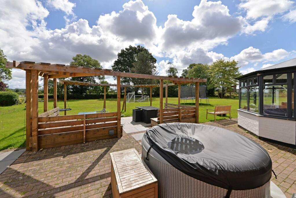 Stunning, high end country house