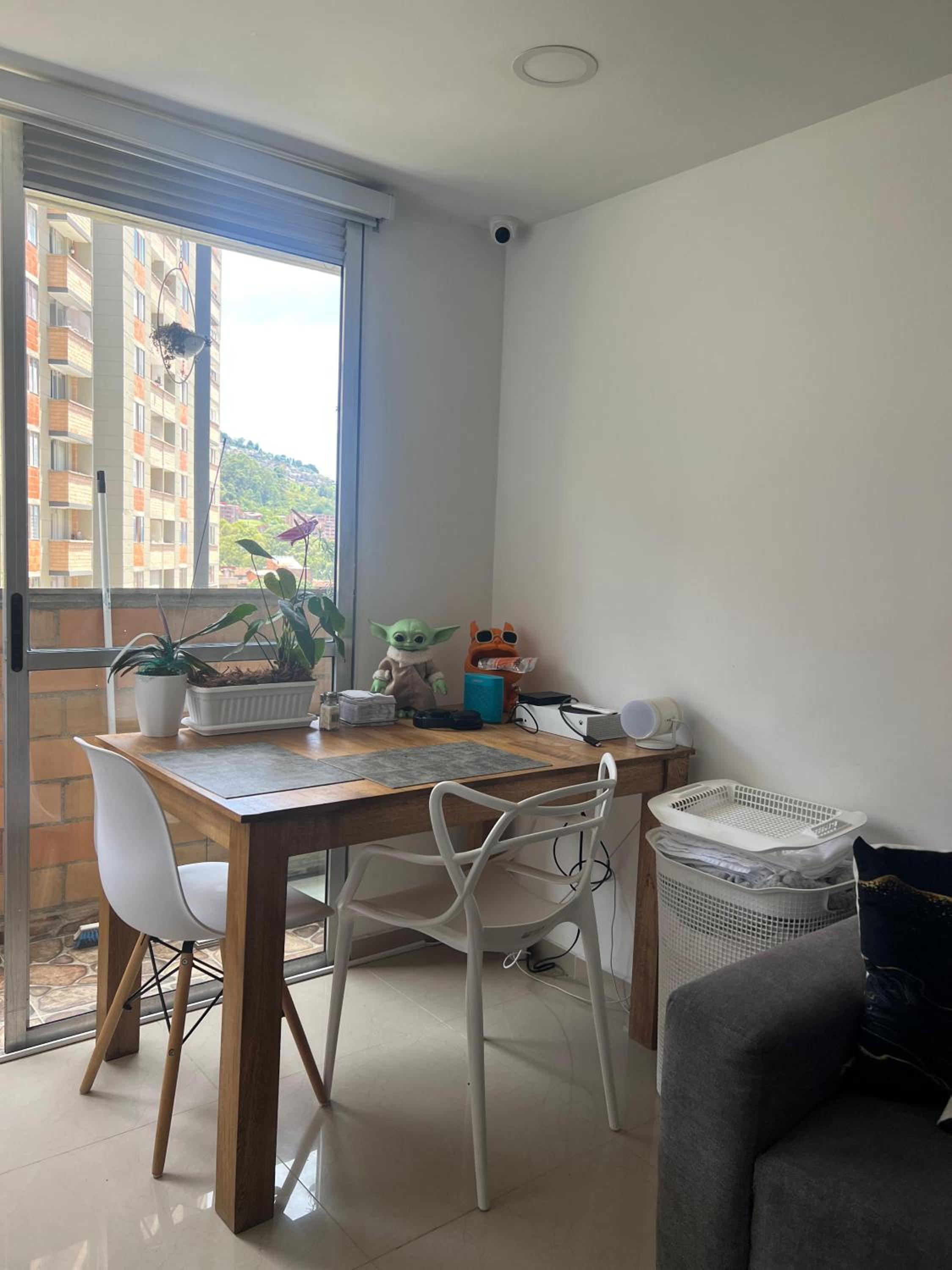 Habitación en apartamento Robledo-Medellin