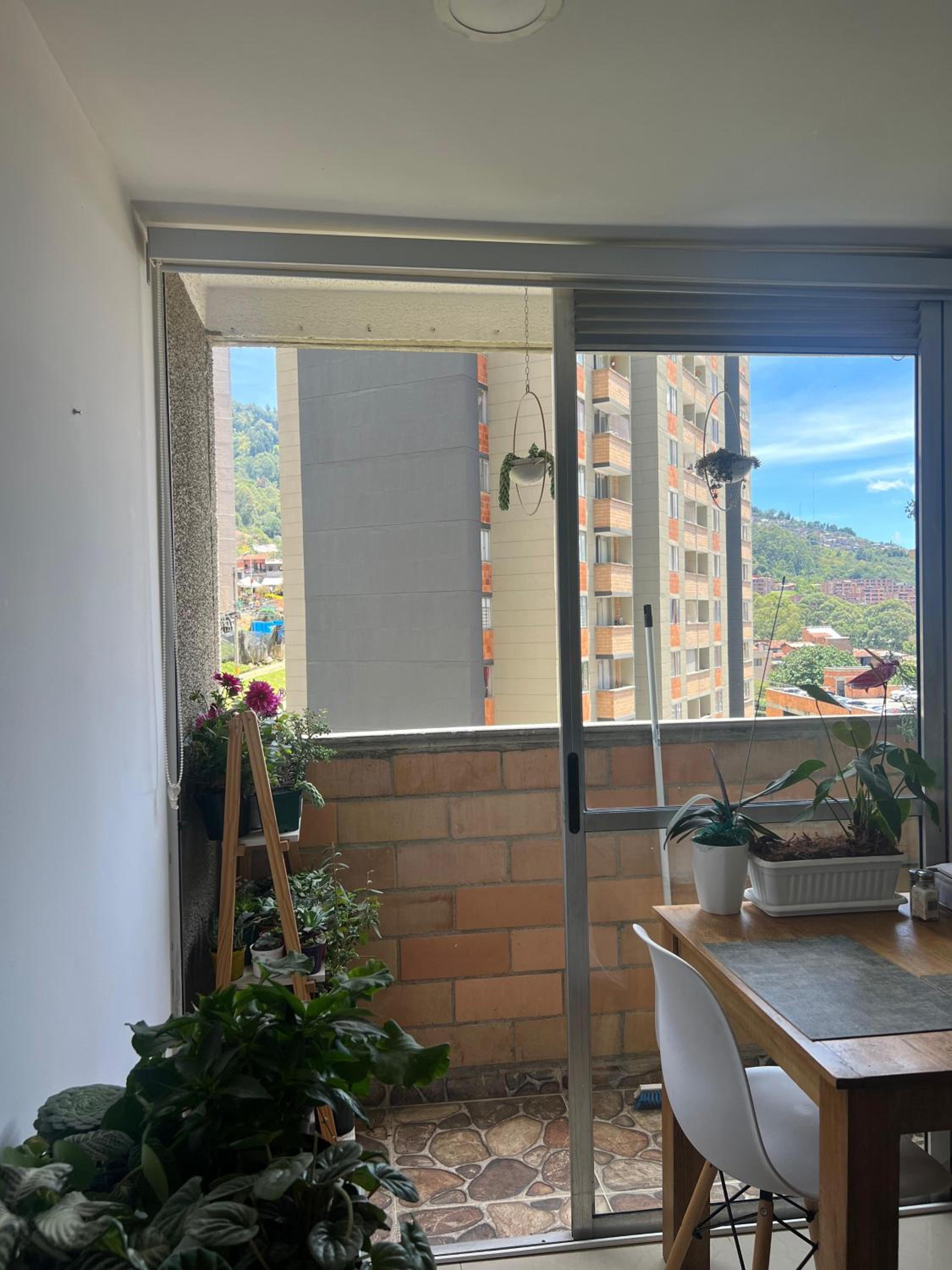 Habitación en apartamento Robledo-Medellin