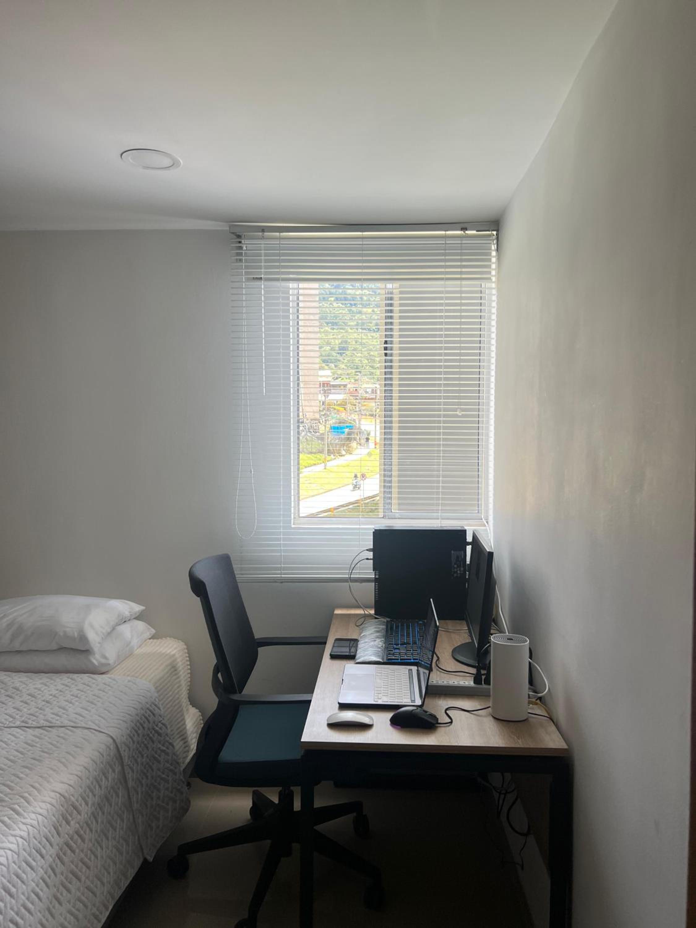 Habitación en apartamento Robledo-Medellin