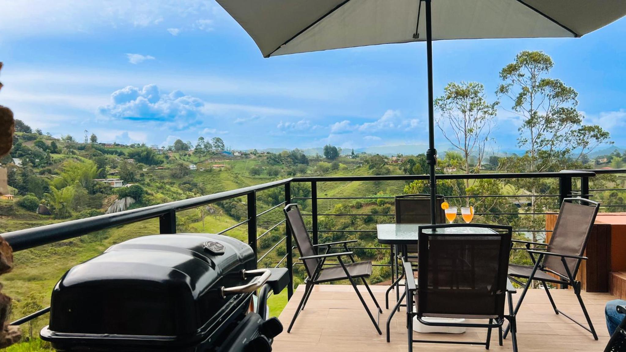 Glamping en Guatape Wifi Jacuzzi