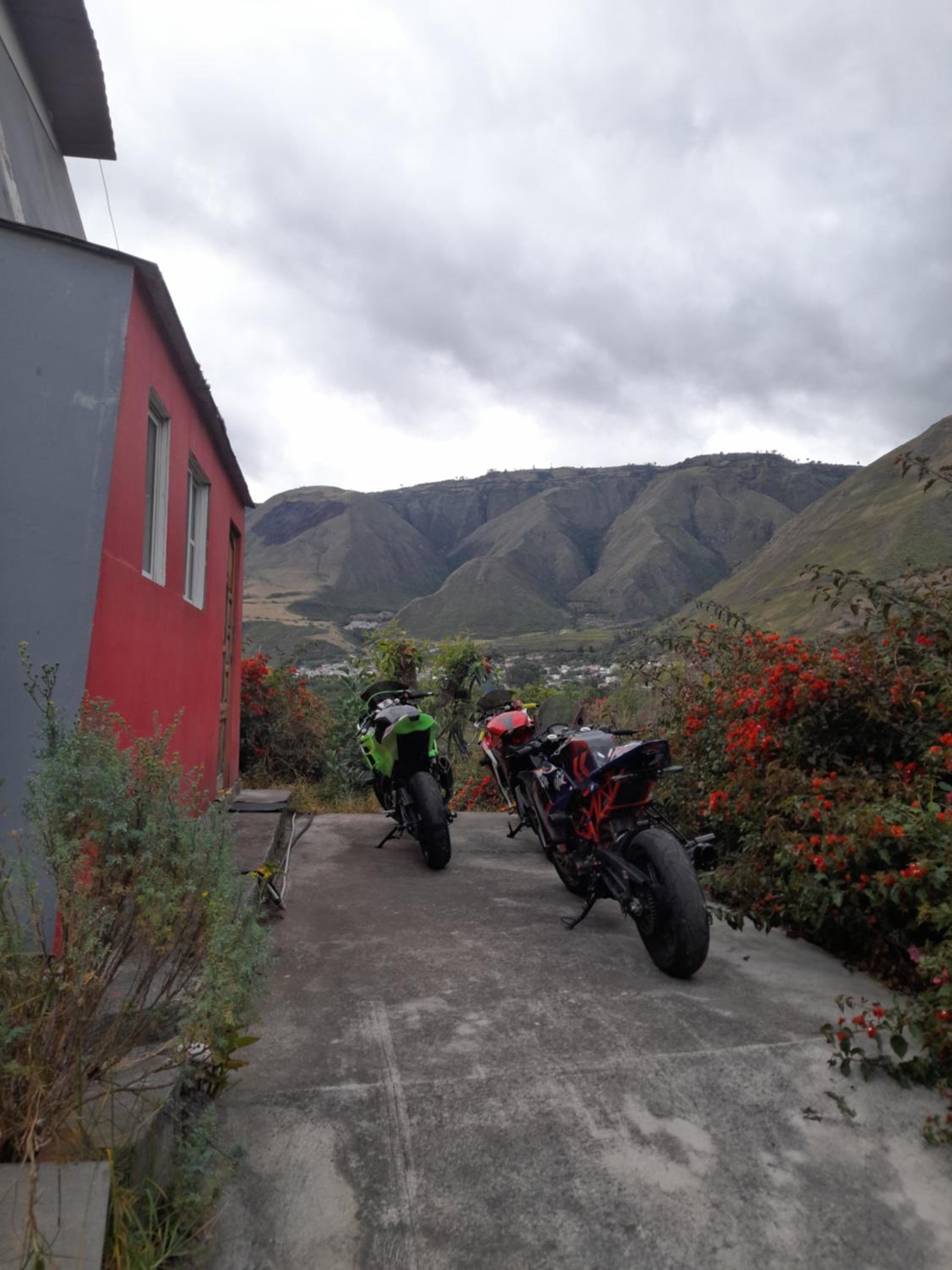 BUNGALOWS YAHUARCOCHA