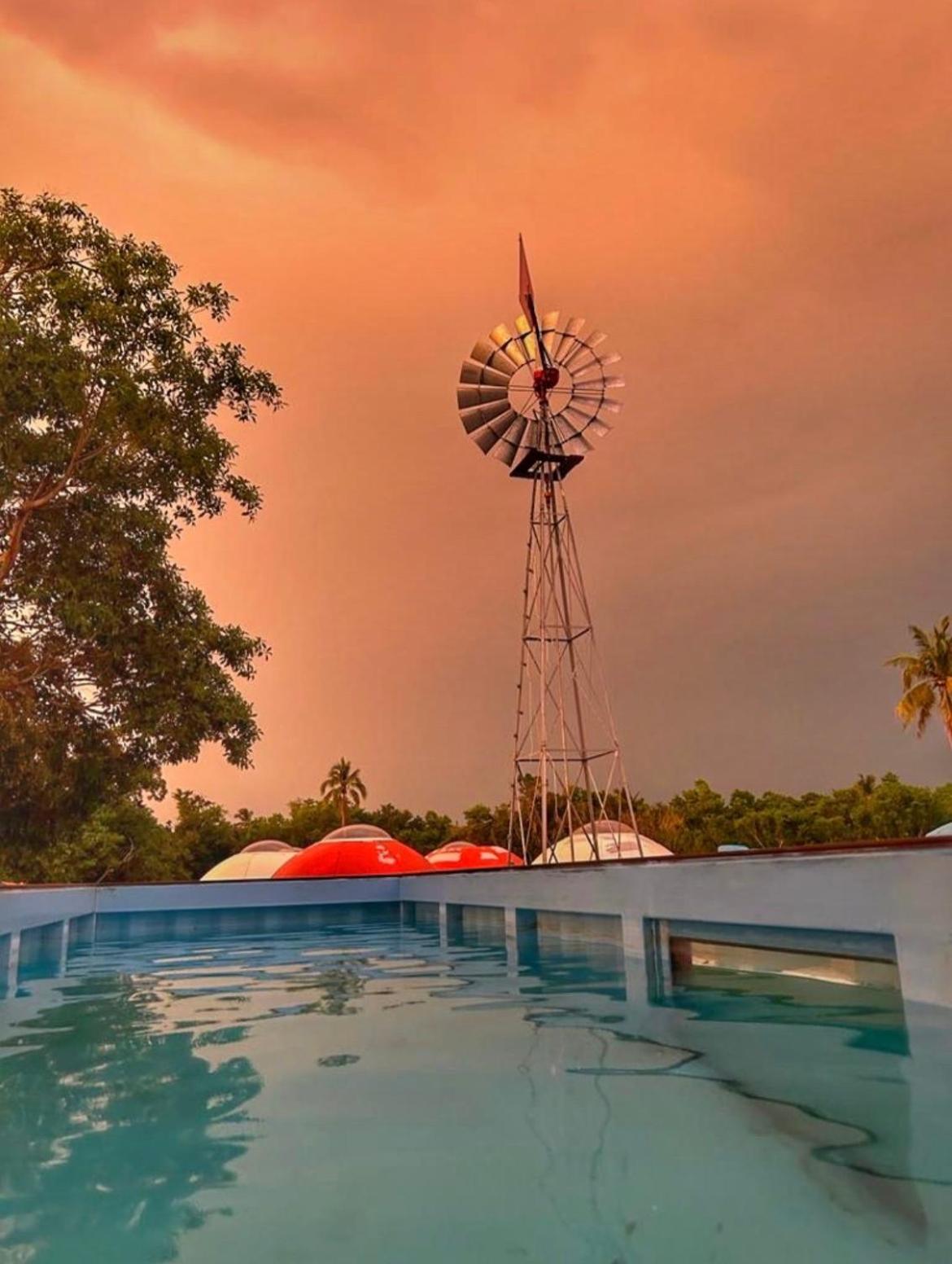 Departamento Kalahan, cerca de la playa