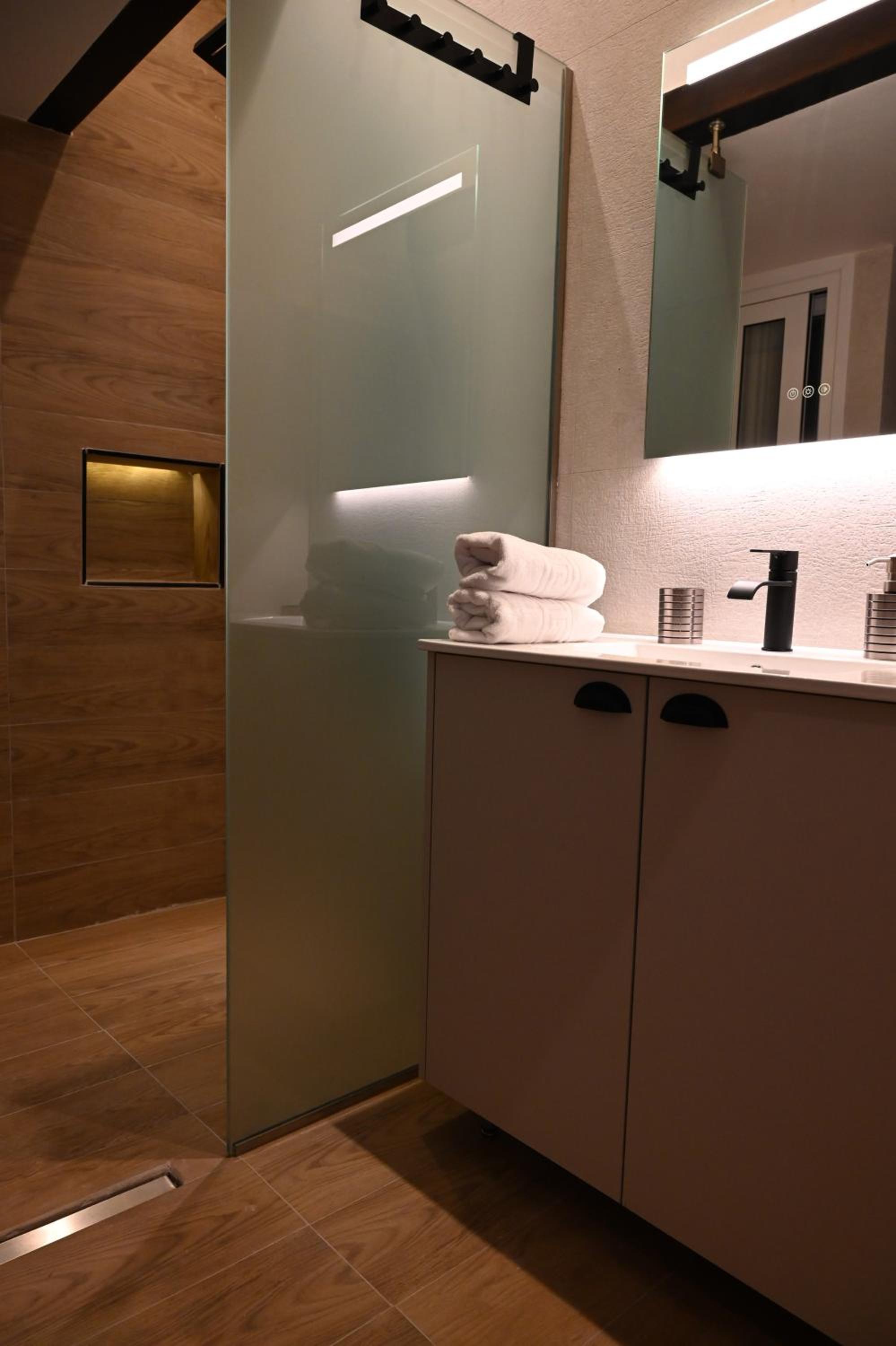 Sea Luxury Apartments