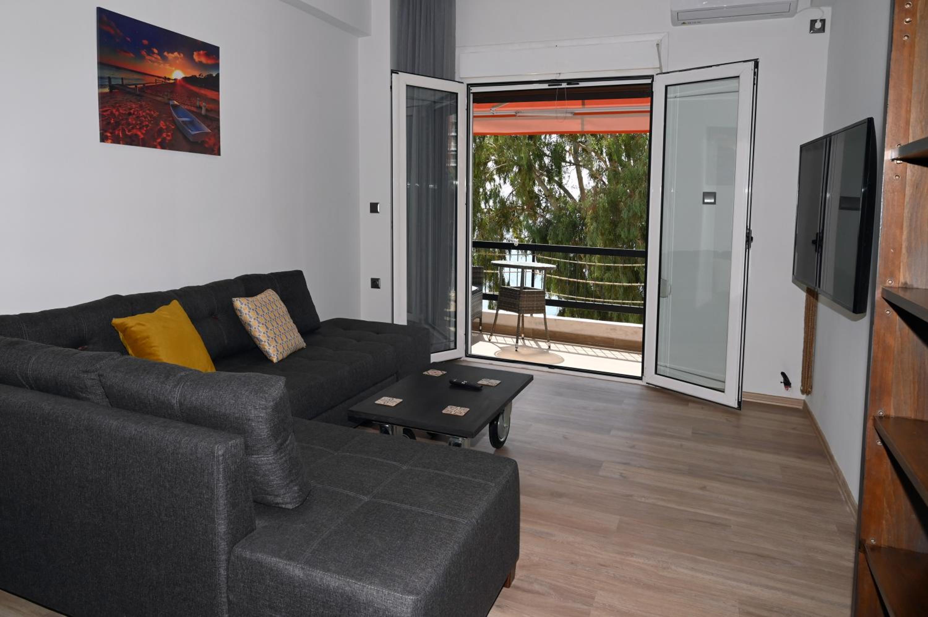 Sea Luxury Apartments