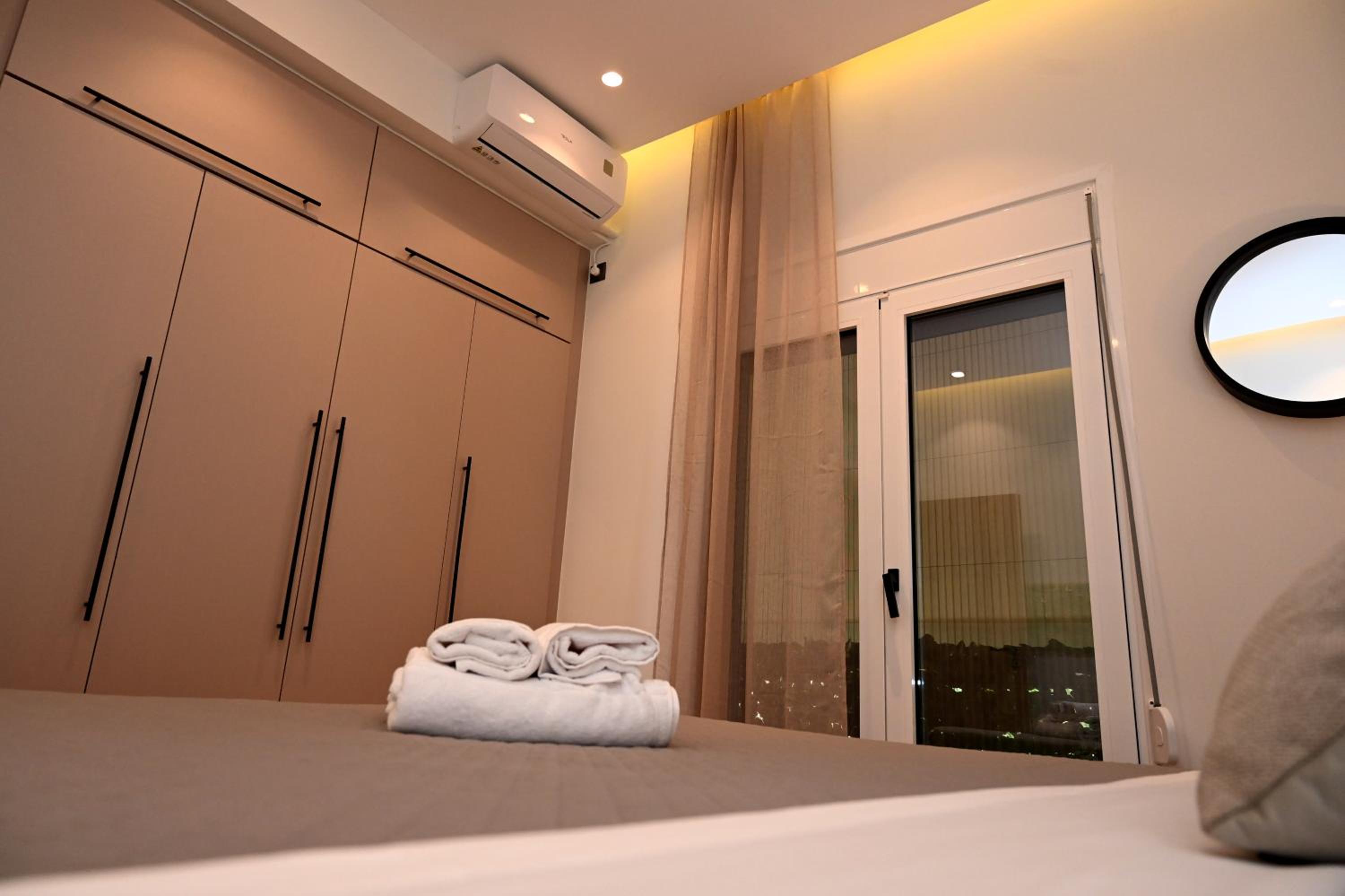 Sea Luxury Apartments