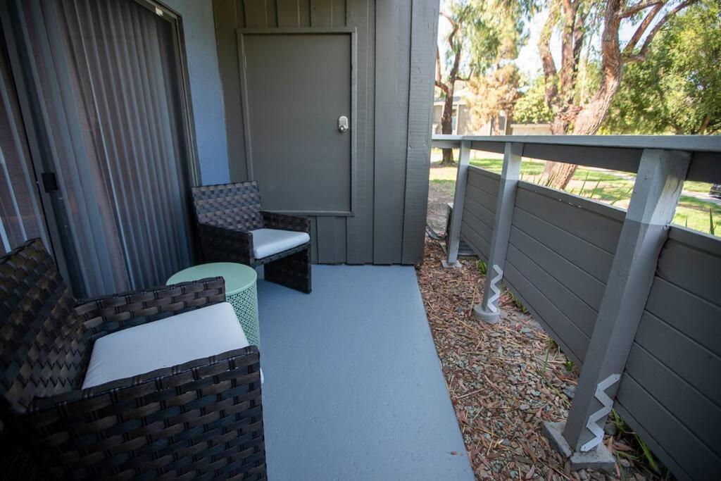 Hotel Shabby Chic Oceanside King & 2 Queen Bed Pool Gym