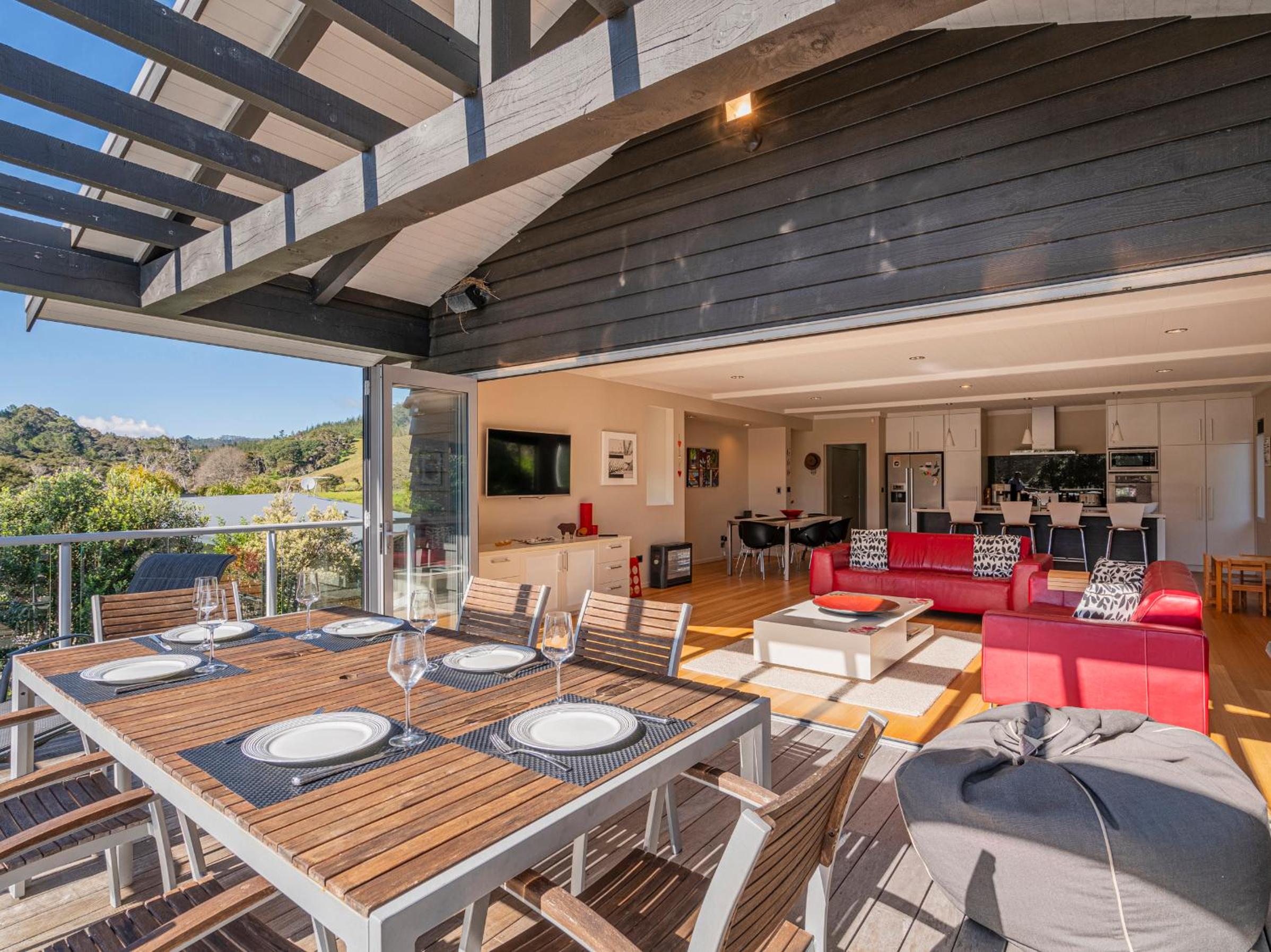 Flaxmill Treasure - Cooks Beach Holiday Home
