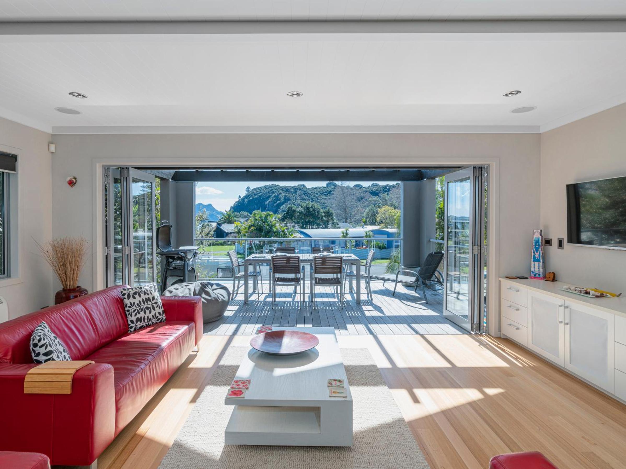 Flaxmill Treasure - Cooks Beach Holiday Home