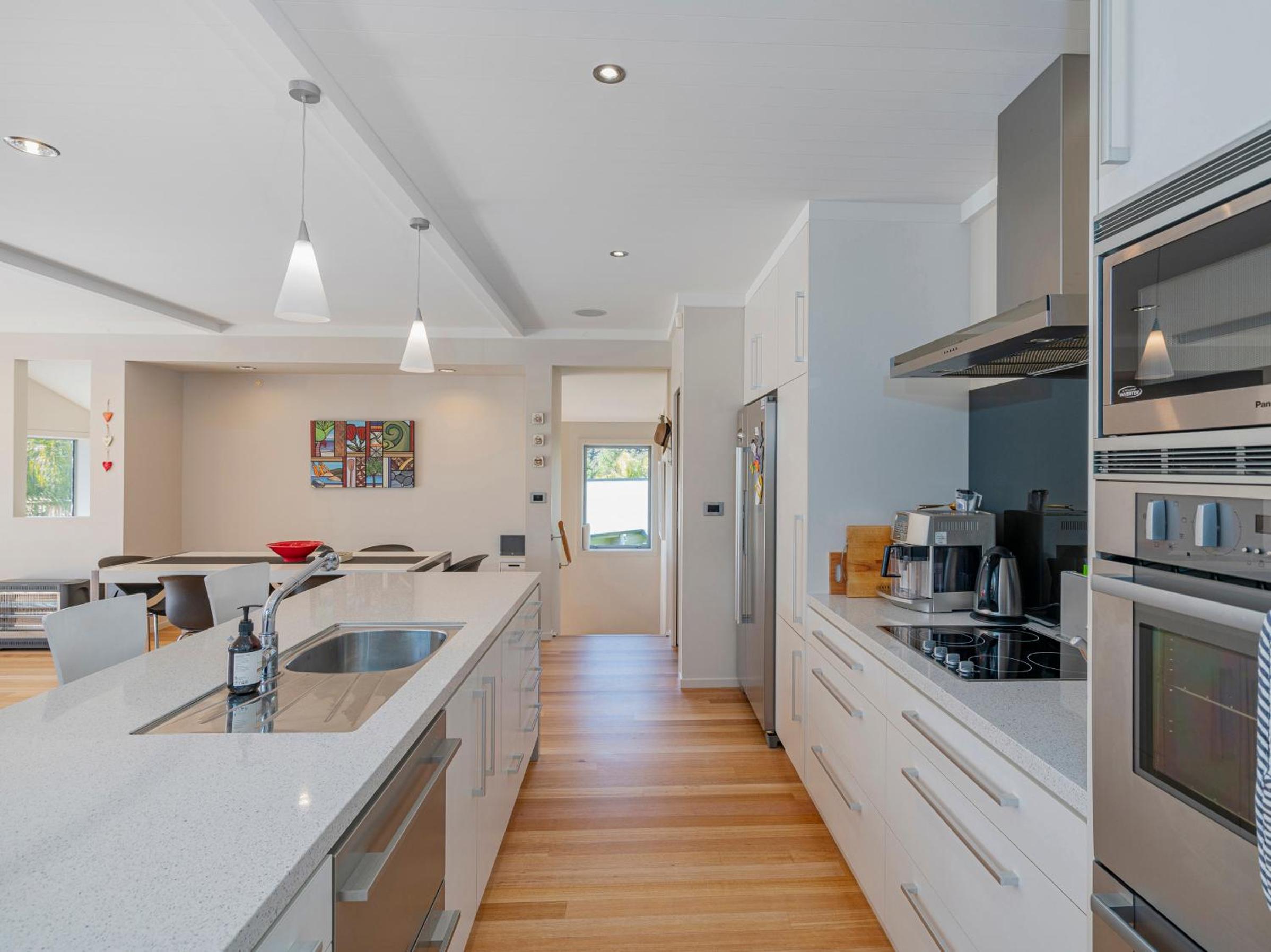 Flaxmill Treasure - Cooks Beach Holiday Home