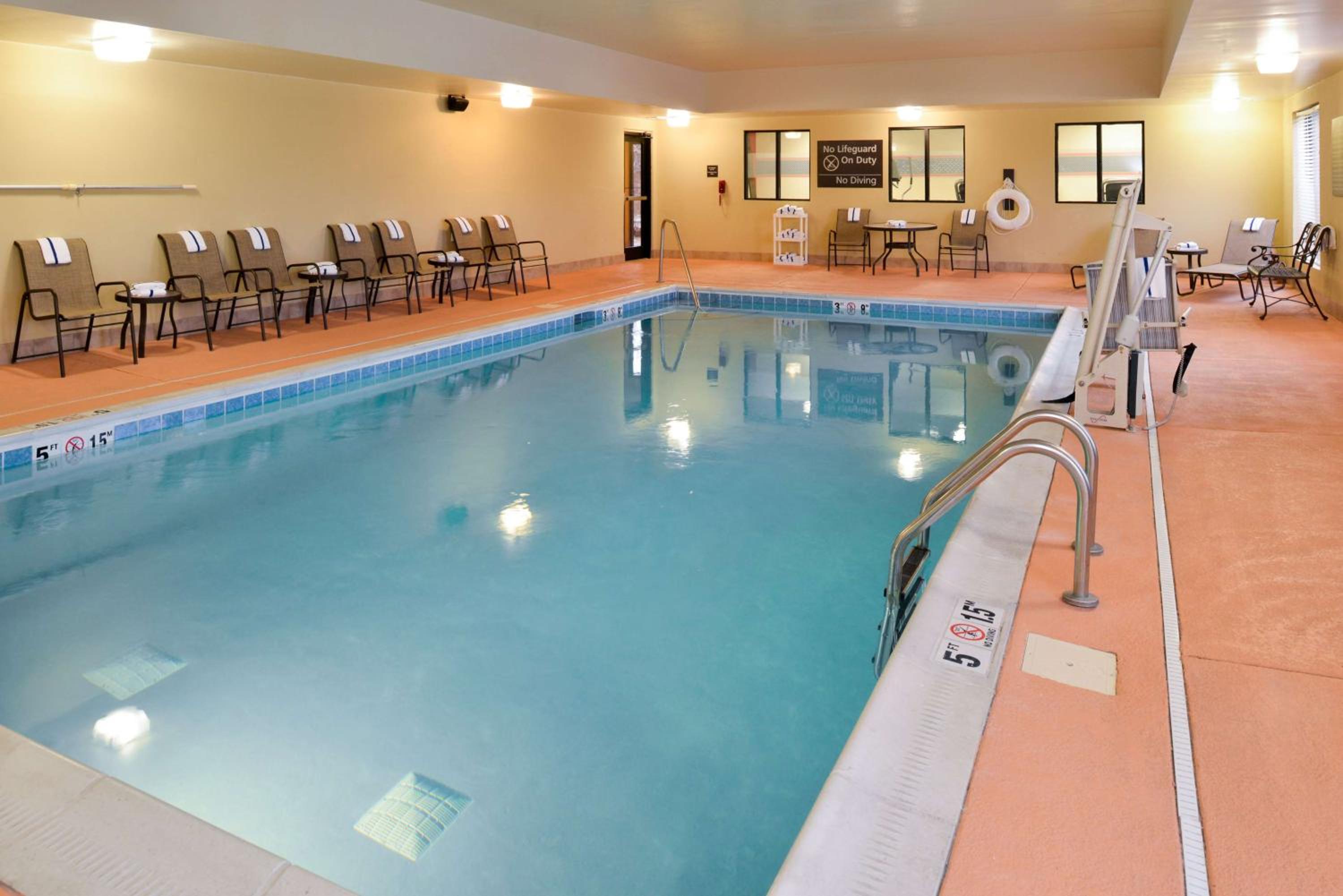 Hampton Inn Williamsburg - Property Image 3
