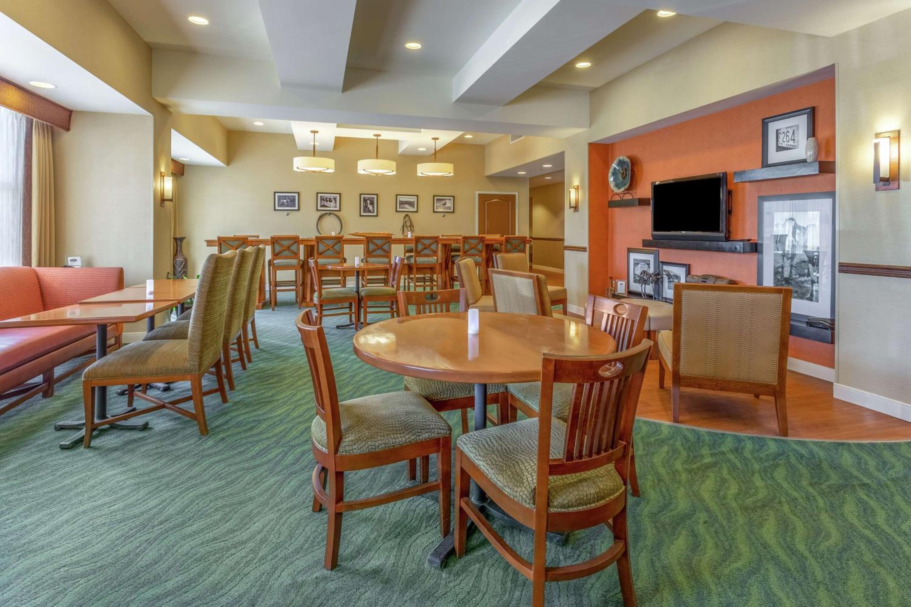 Okeechobee Vacations - Hampton Inn Okeechobee - Lake Okeechobee - Property Image 2