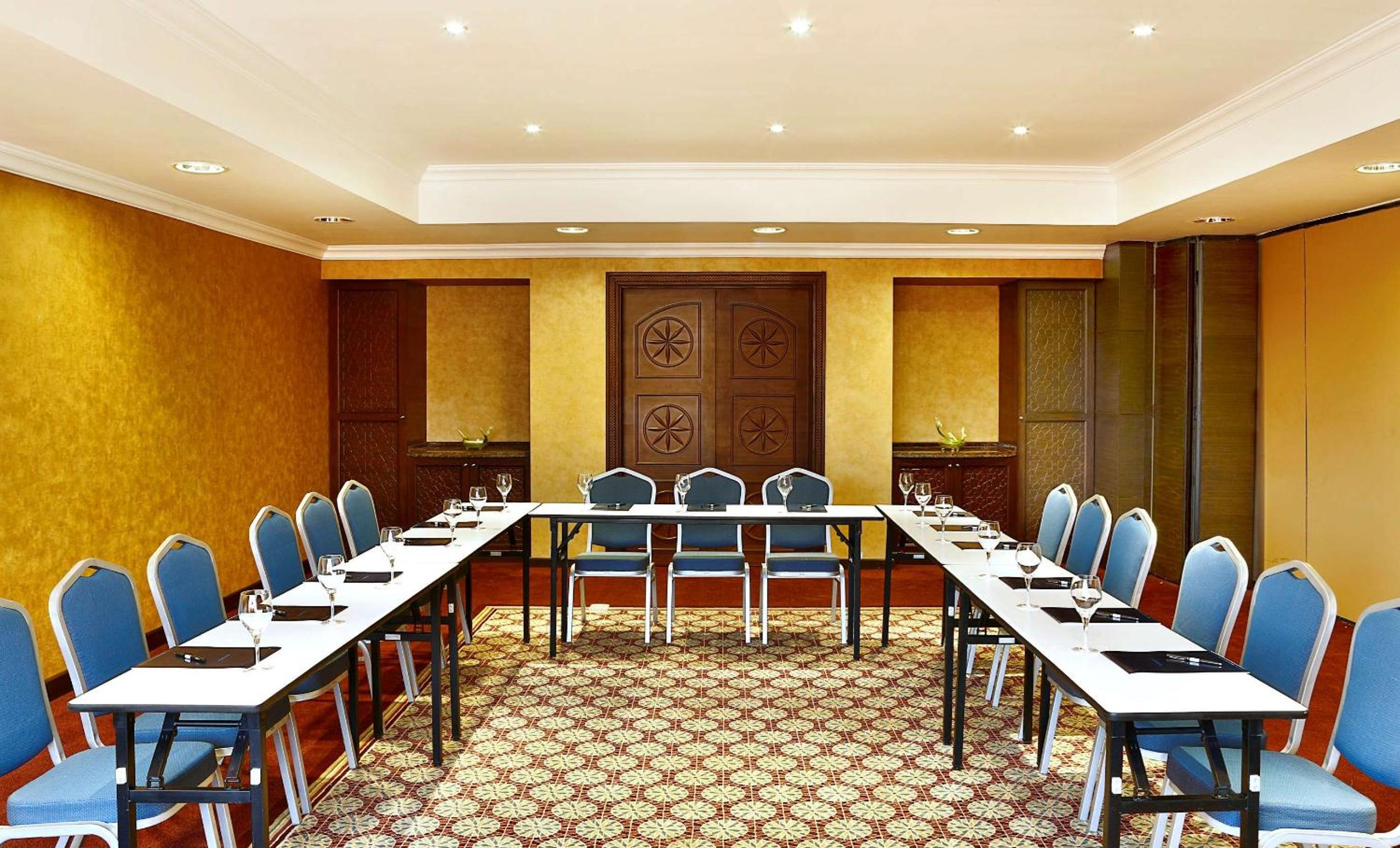 Hilton Alexandria King's Ranch Hotel