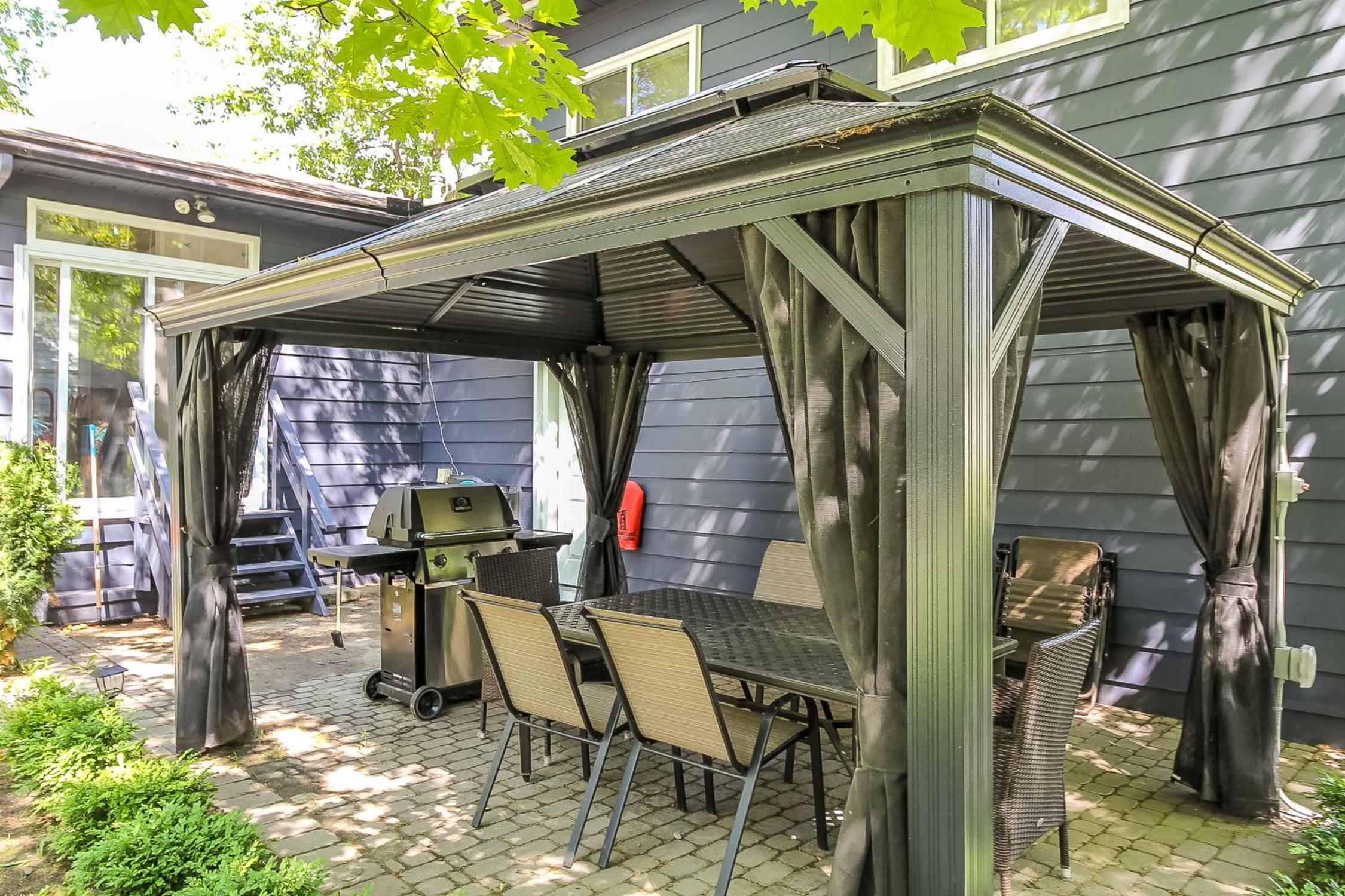 Adrian's Wasaga Rentals