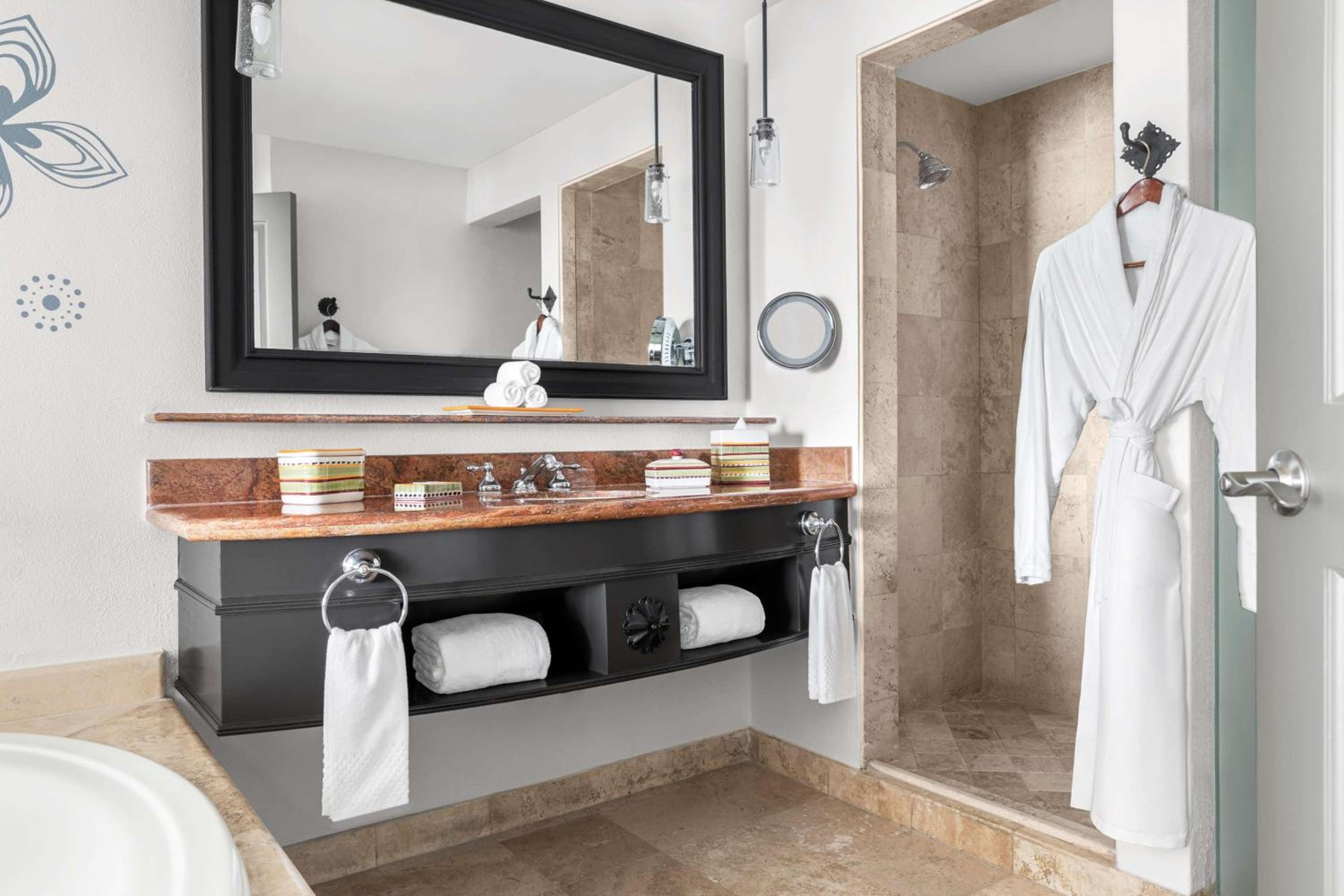 Los Cabos Vacations - Hilton Los Cabos - Property Image 39