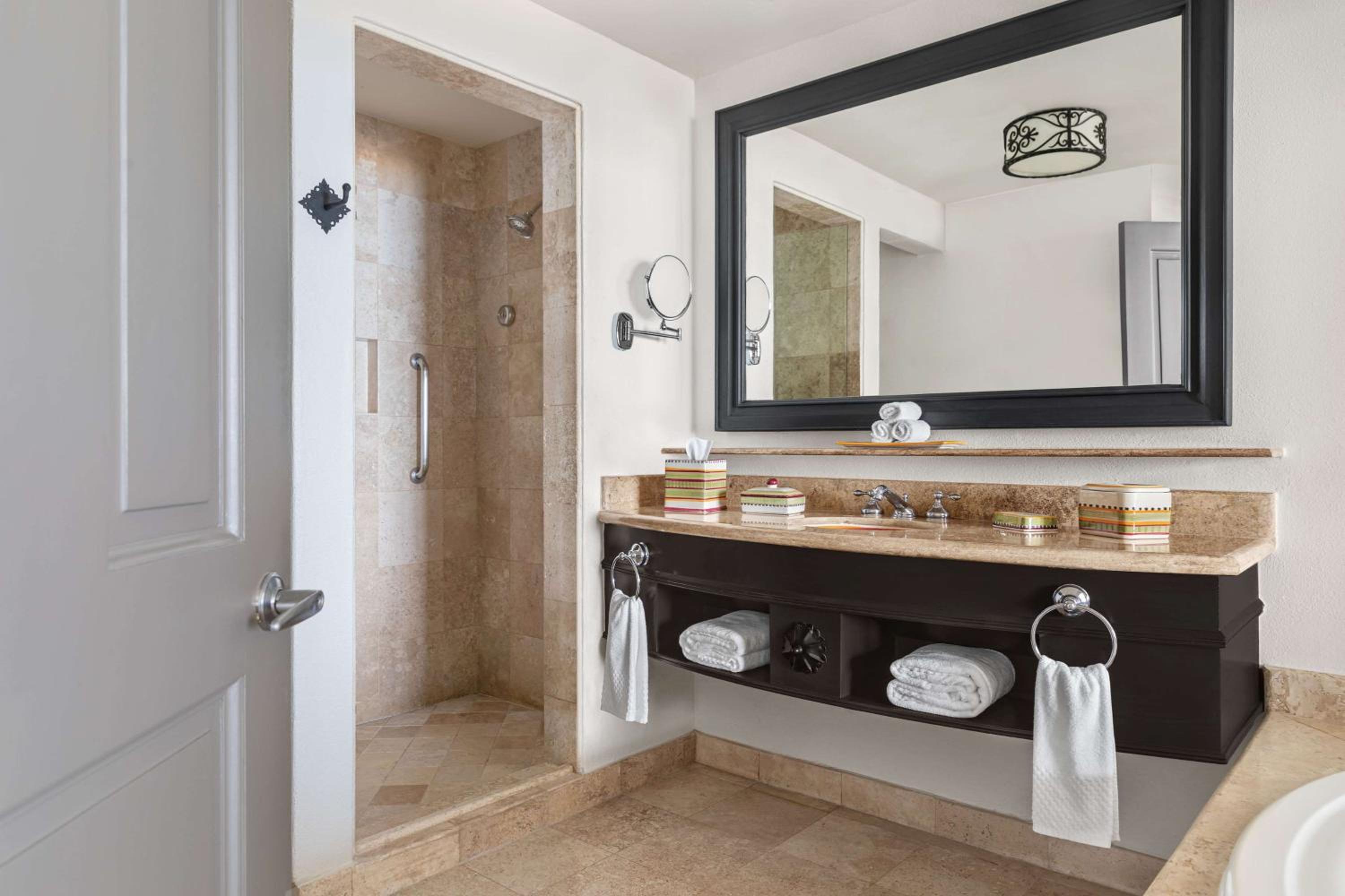 Los Cabos Vacations - Hilton Los Cabos - Property Image 101