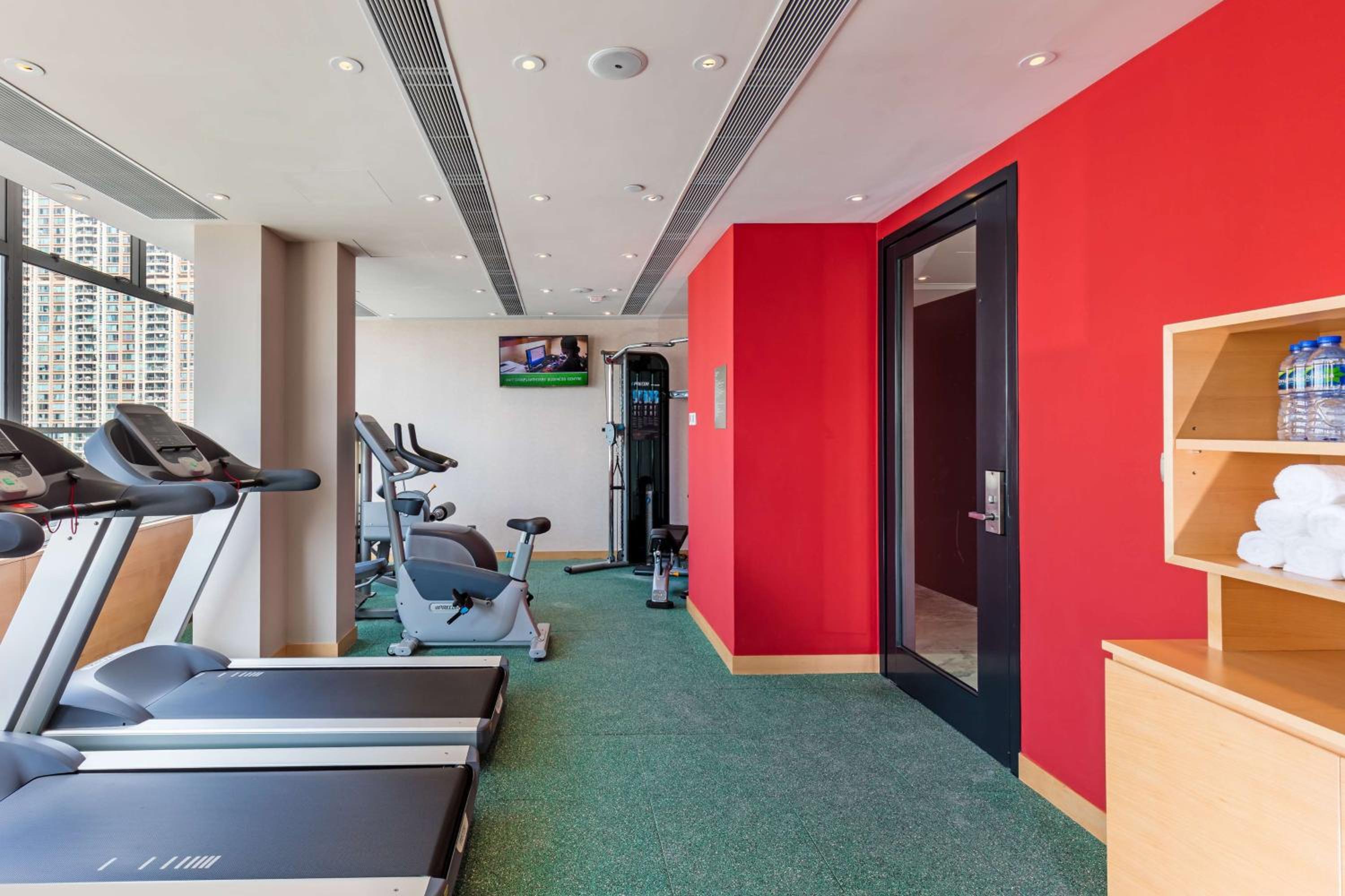 Hilton Garden Inn Hong Kong Mongkok 2