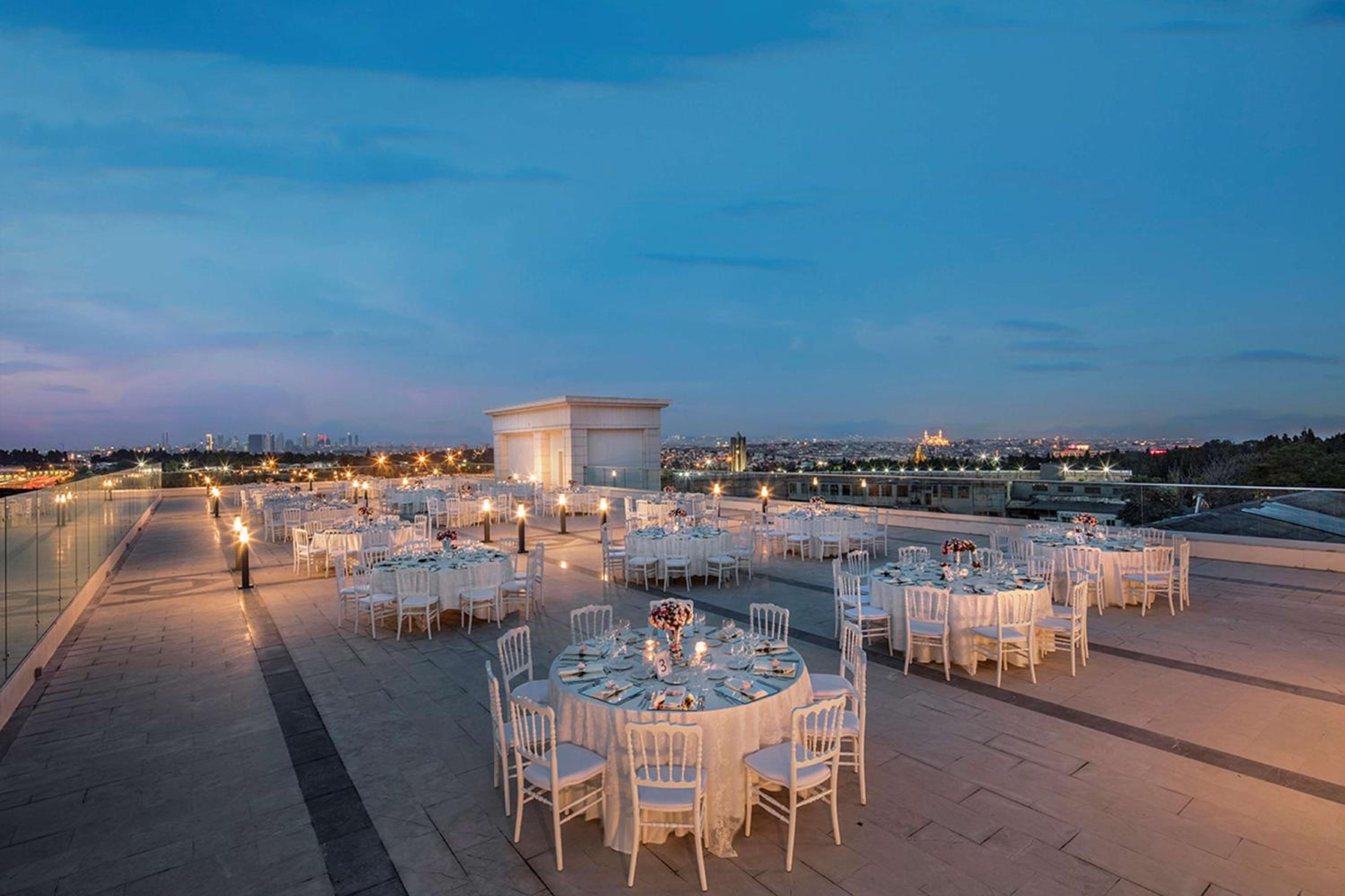 Doubletree By Hilton İstanbul Topkapı - Image 6