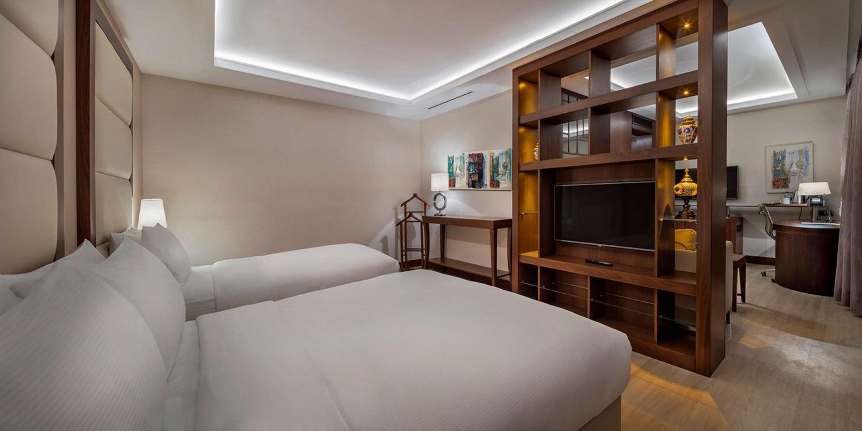 Doubletree By Hilton İstanbul Topkapı - Image 23