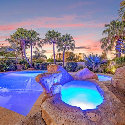 The Mirage Resort Alexandra Headland