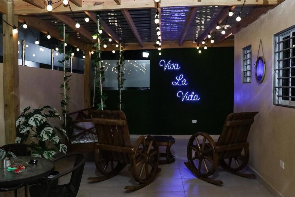 Insta-worthy luxurious 3-BR Apt W/ Gazebo view 5