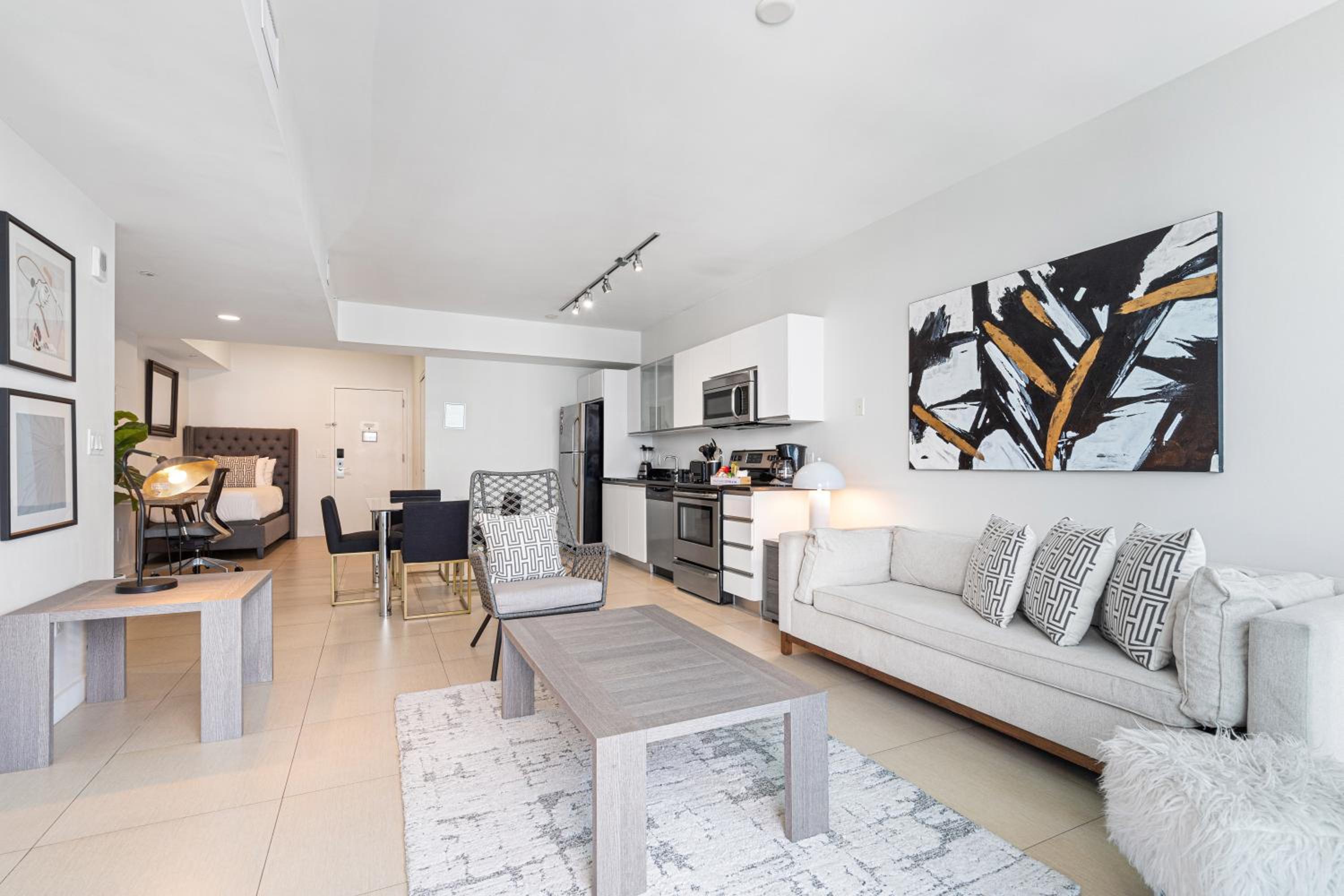 Dharma Home Suites Miami Beach at Monte Carlo