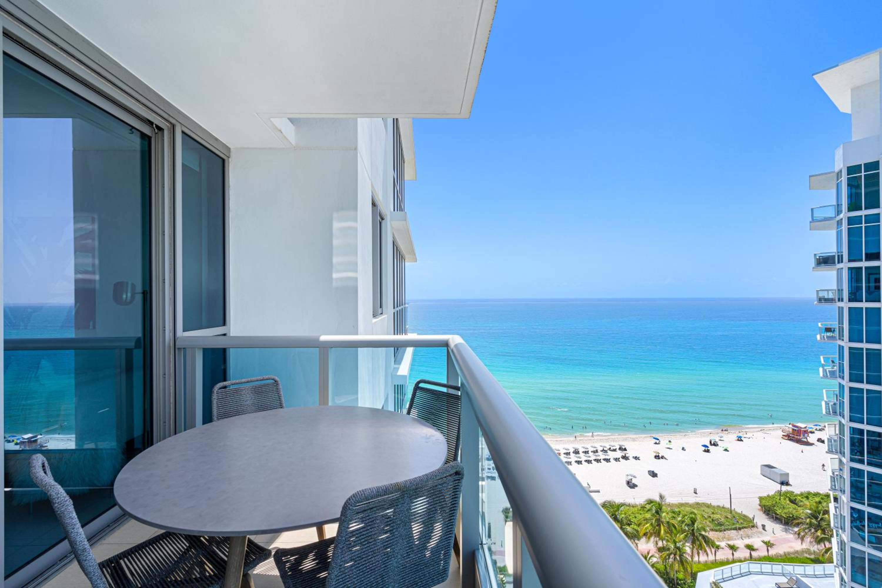 Dharma Home Suites Miami Beach at Monte Carlo