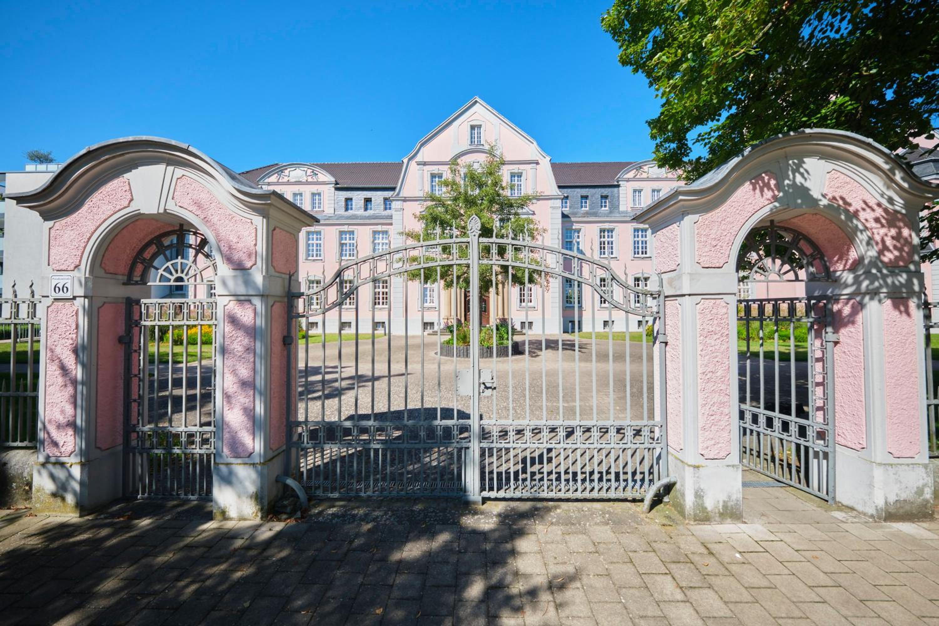 Historisches Deluxe Apartment im Marianum