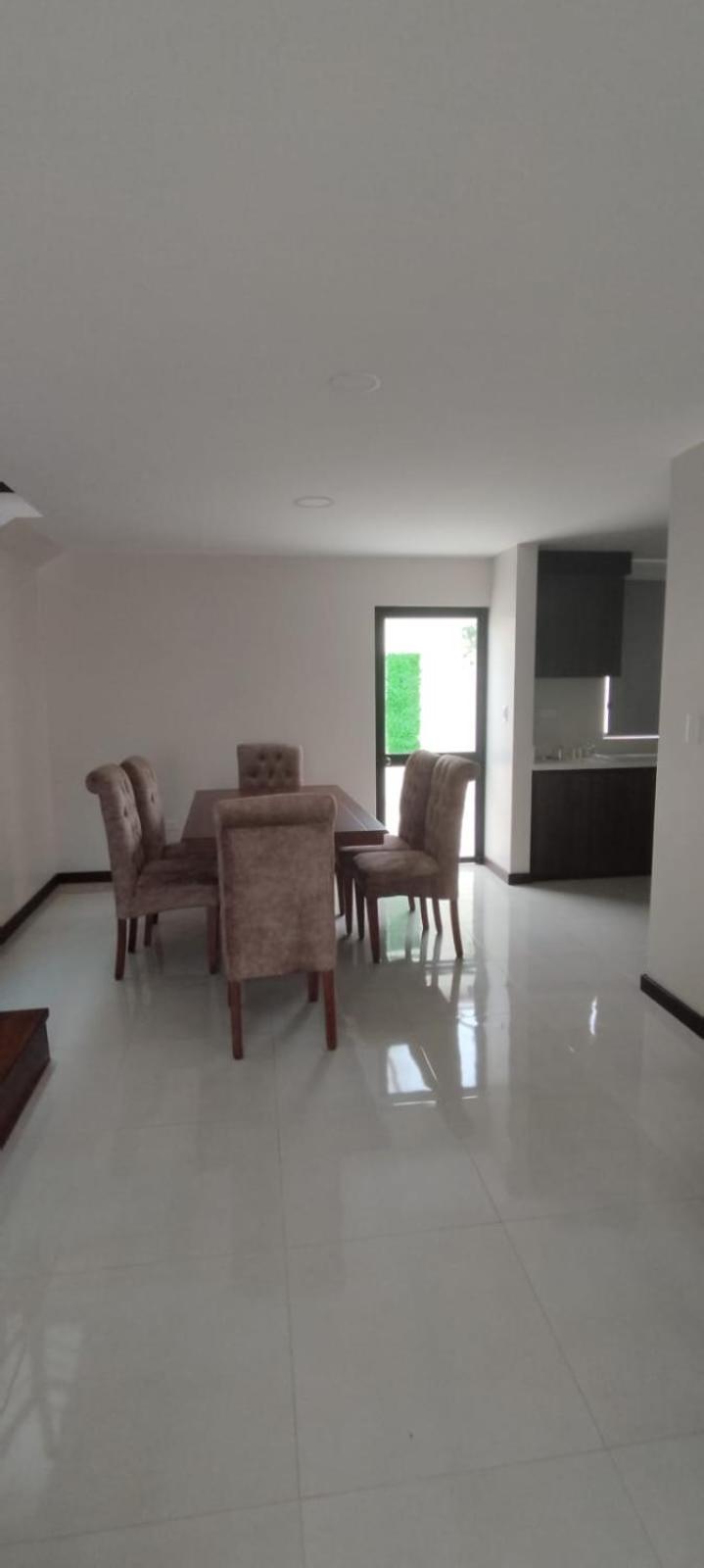 Casa 3 dormitorios J2 view 5
