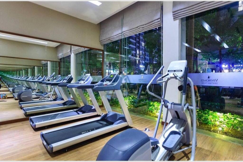 2BR Luxury SaiGon river view Landmark 81 CP Apartment