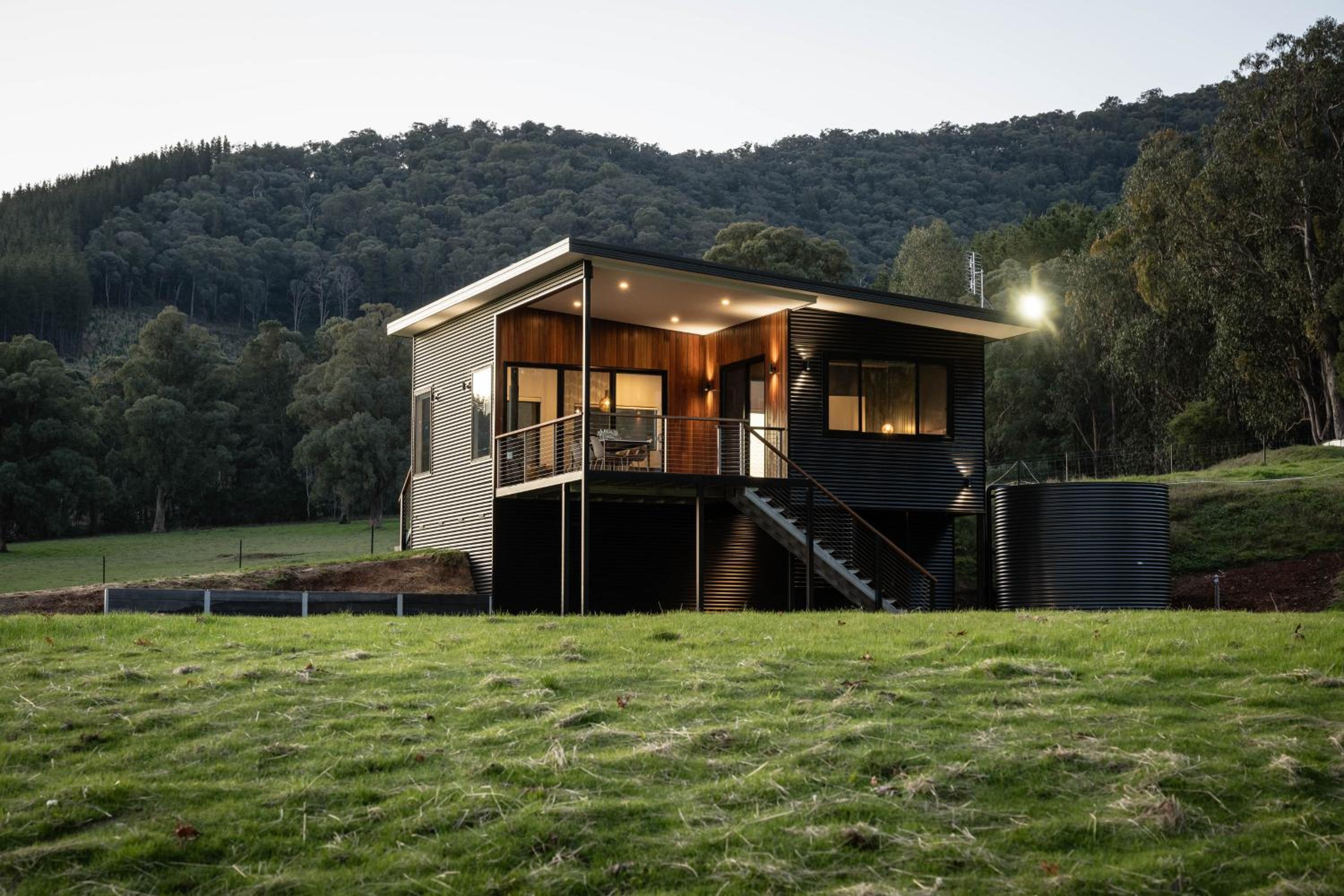 Hotel Deep Creek Farmstay - Image 1