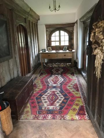 Worthy Manor