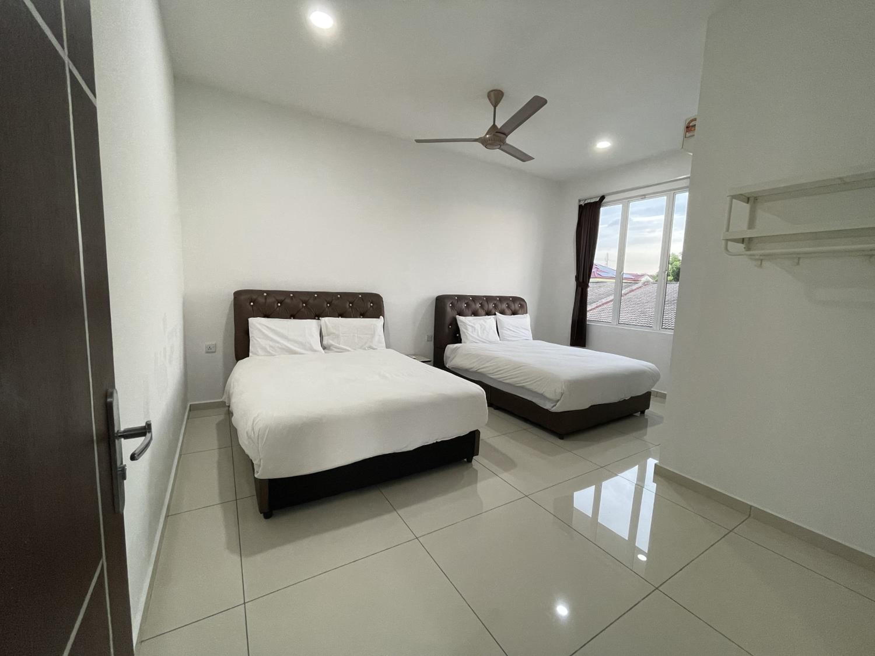 ALPINE Port Dickson Taman Kiara 2 Homestay Semi-D Cornet Lot photo 4