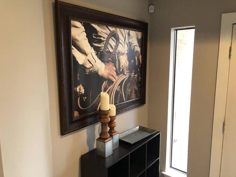 Medical Center Spring Special 1 Mile to NRG 3BR Fast Wifi view 3