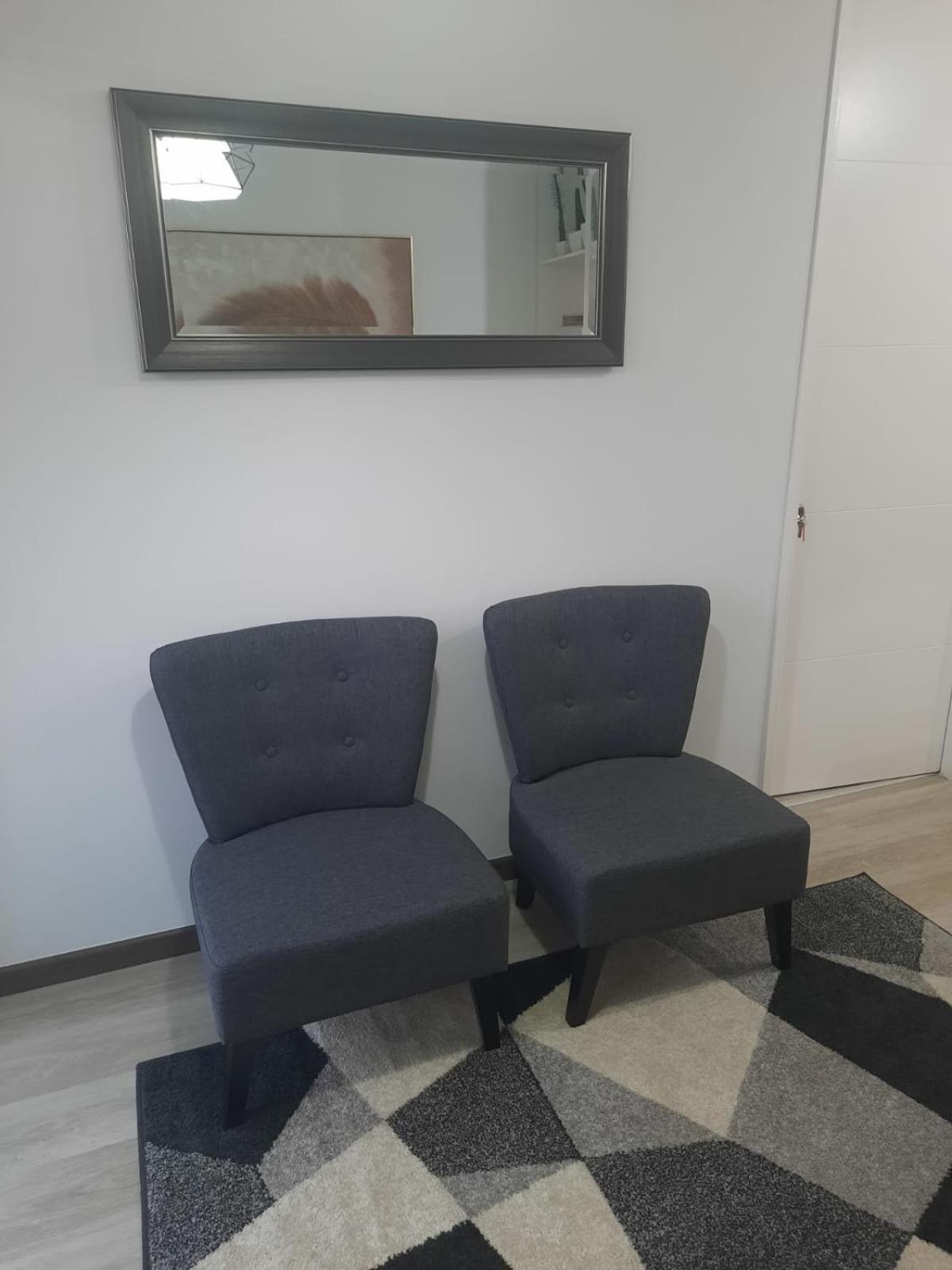 Acogedor Departamento Central con Piscina, Estacionamiento Privado y Más