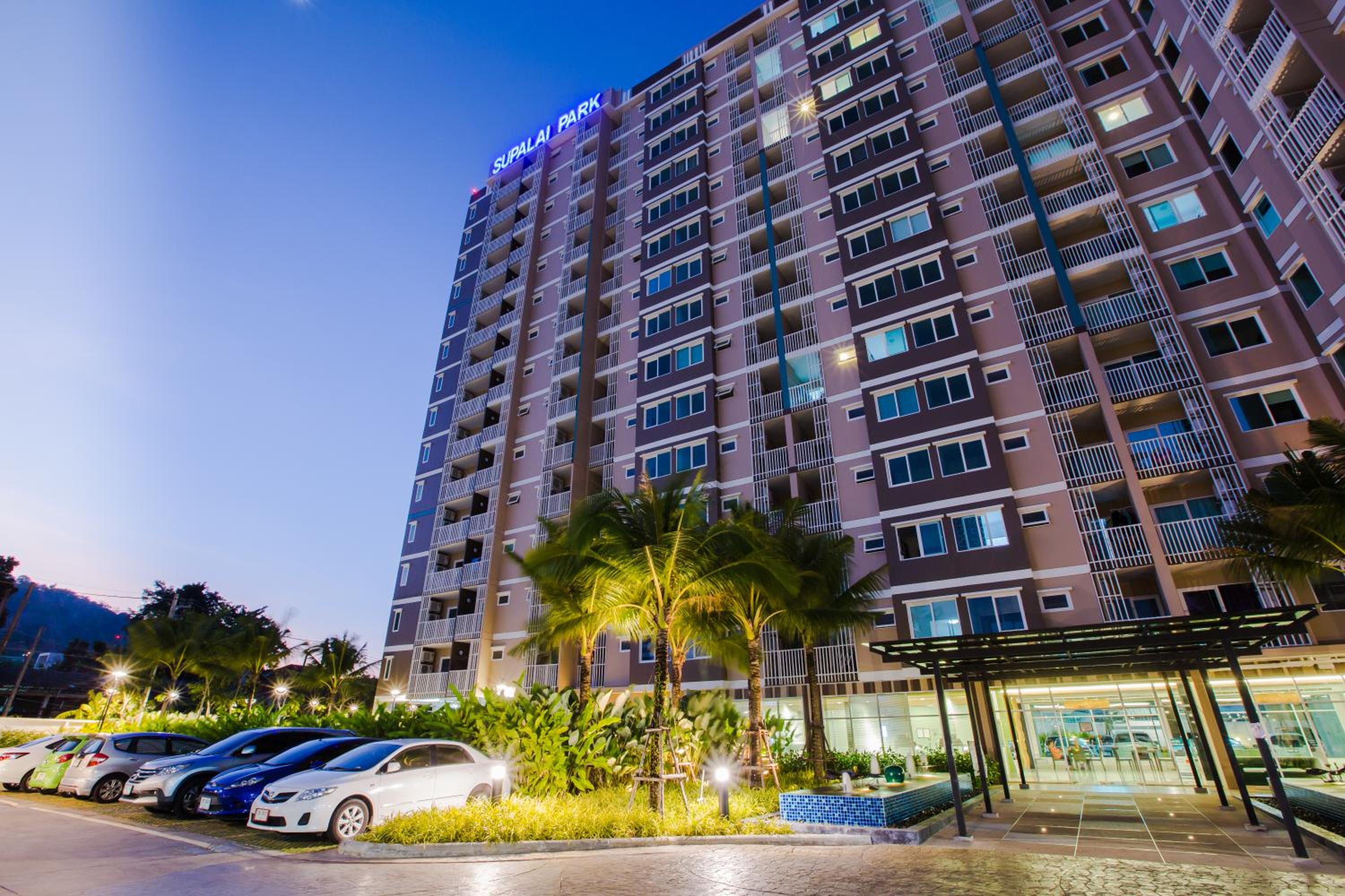 Hotel W Phuket - Image 1