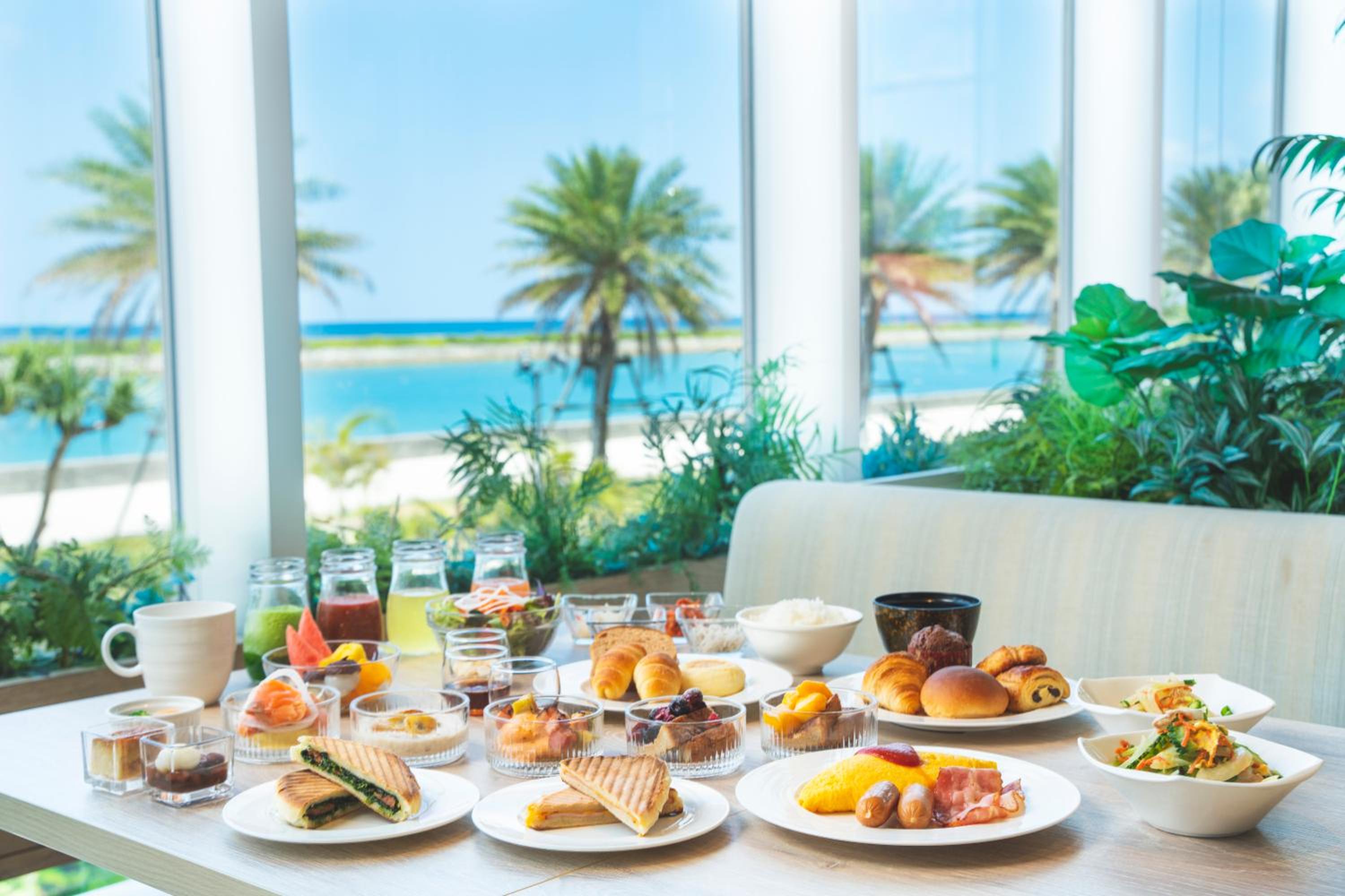 DoubleTree by Hilton Okinawa Chatan Resort